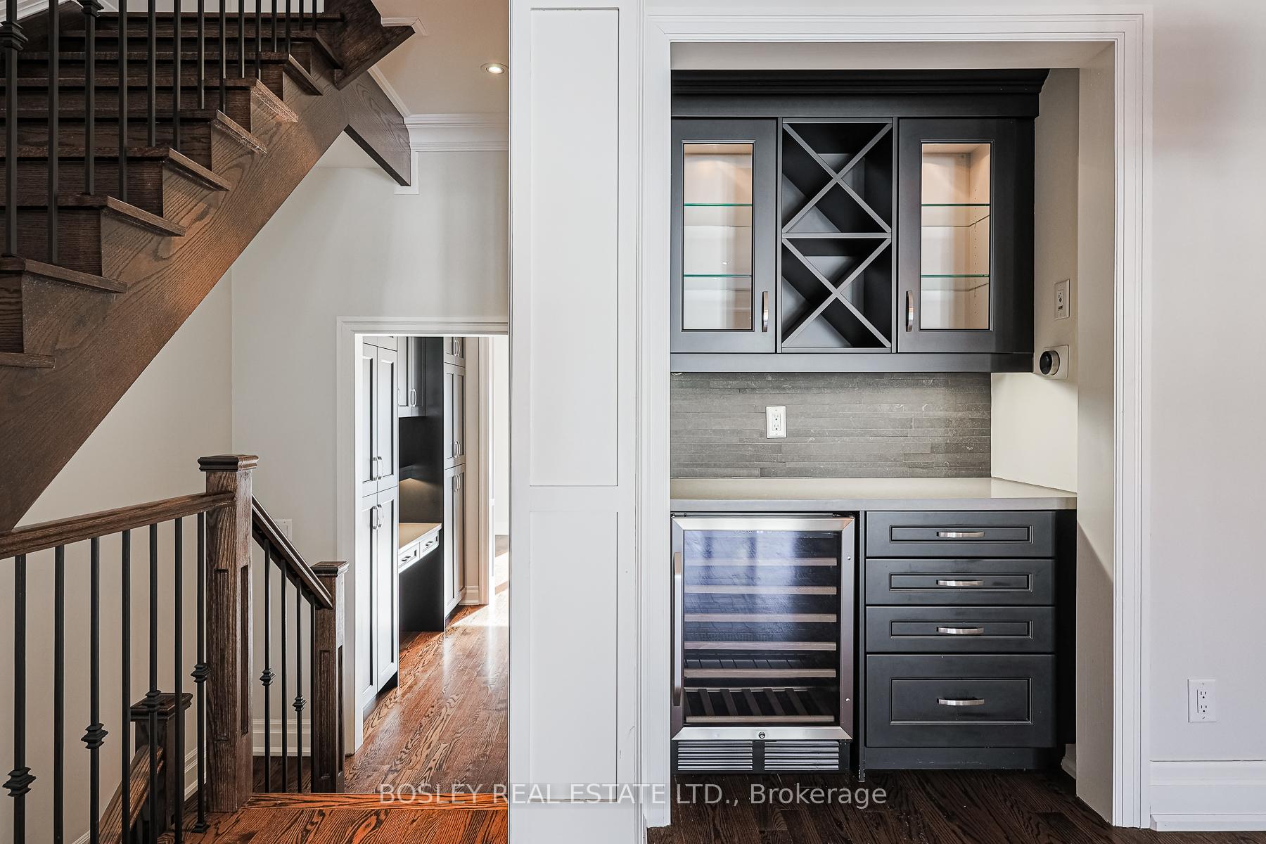 Photo 5 of 703 Hillsdale Avenue E, Toronto, Mount Pleasant East — HOMEH