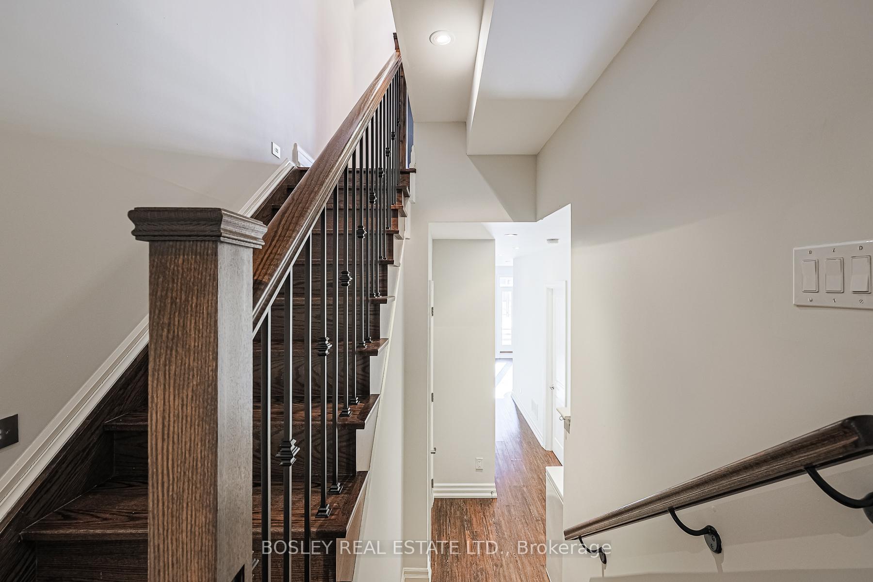 Photo 11 of 703 Hillsdale Avenue E, Toronto, Mount Pleasant East — HOMEH