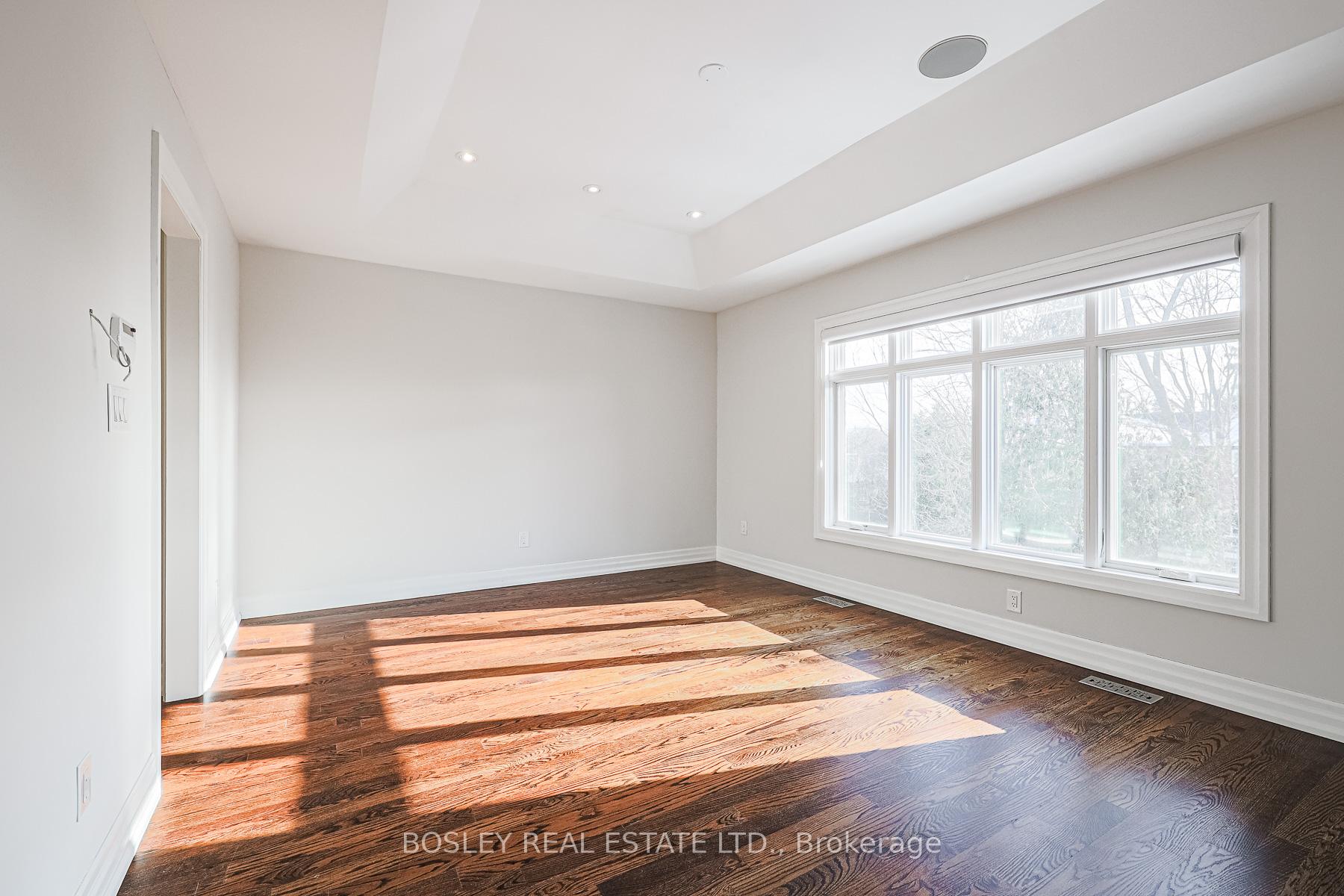 Photo 13 of 703 Hillsdale Avenue E, Toronto, Mount Pleasant East — HOMEH