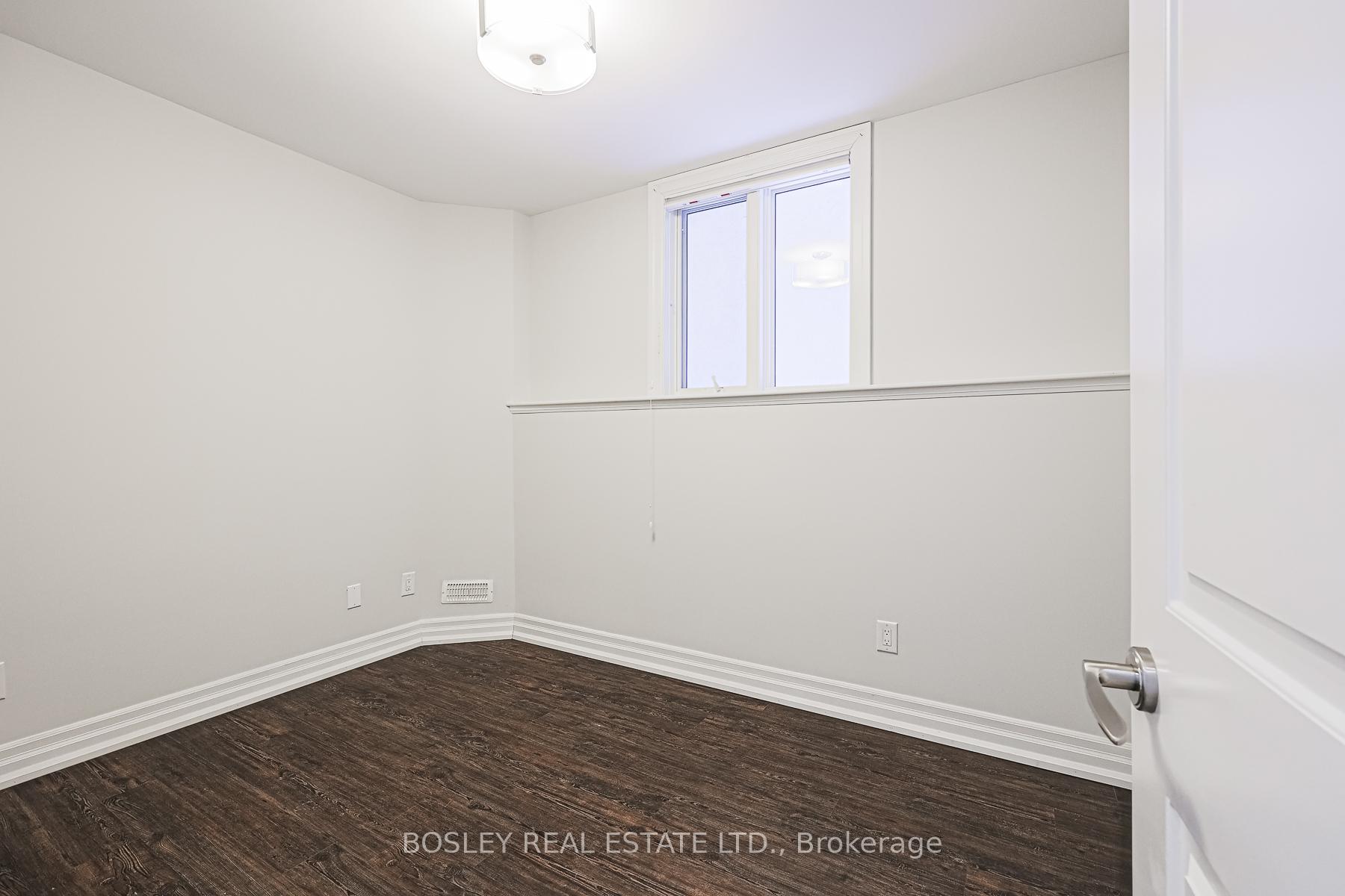 Photo 25 of 703 Hillsdale Avenue E, Toronto, Mount Pleasant East — HOMEH