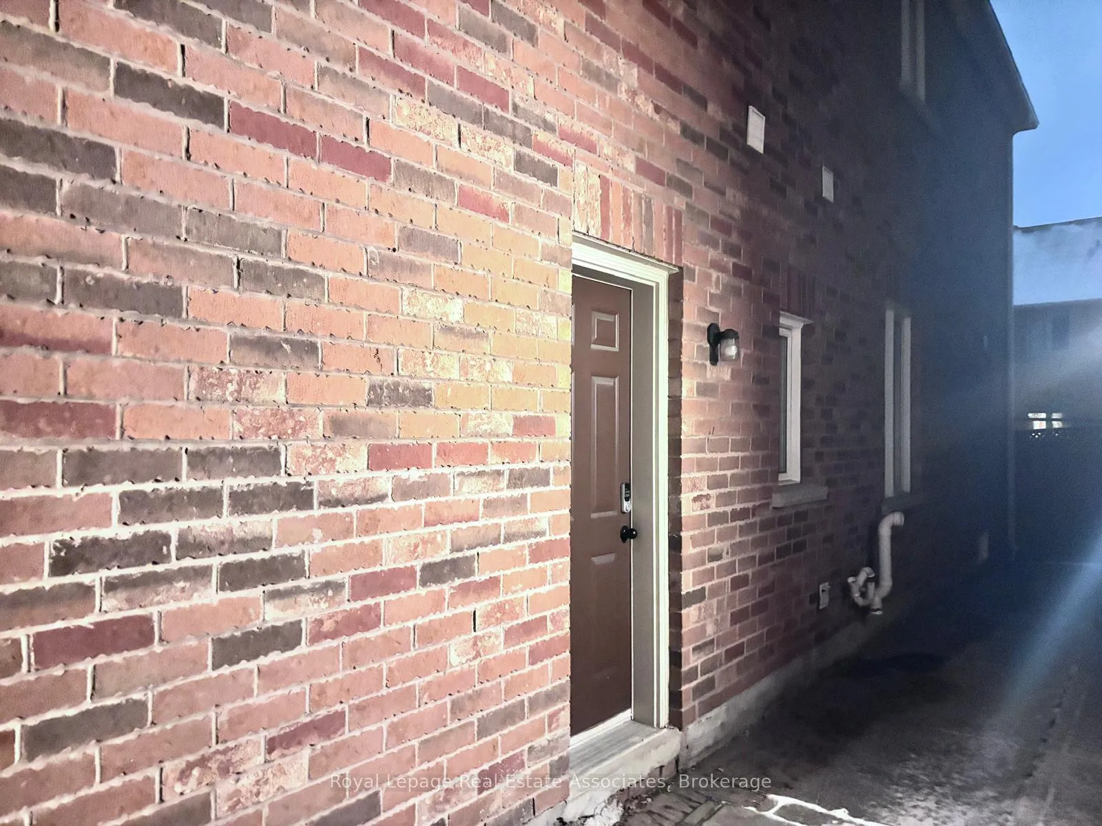 Photo 2 of Unit Bsmt, 79 Princess Valley Crescent, Brampton, Bram East — HOMEH