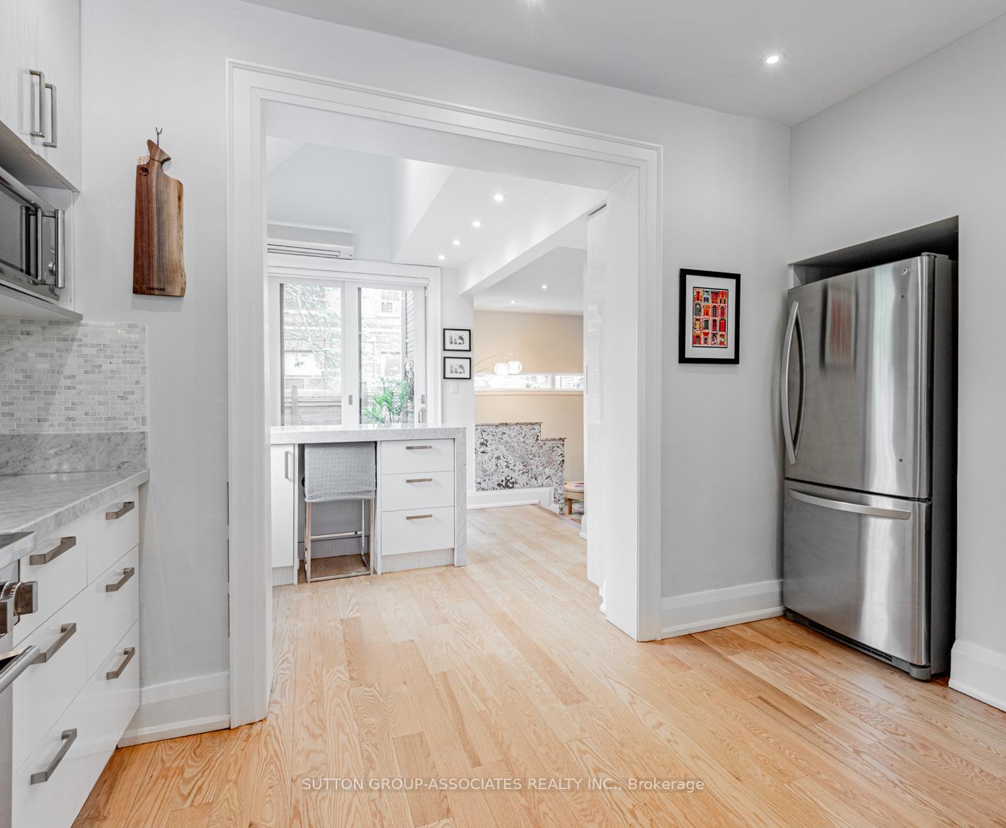 Photo 9 of 20 Glengrove Avenue E, Toronto, Lawrence Park South — HOMEH