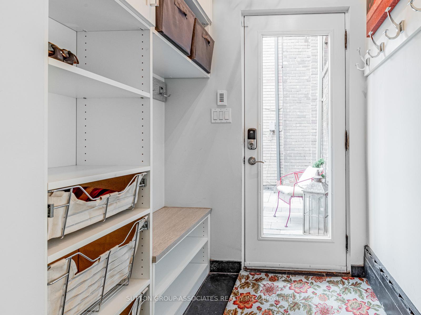 Photo 13 of 20 Glengrove Avenue E, Toronto, Lawrence Park South — HOMEH