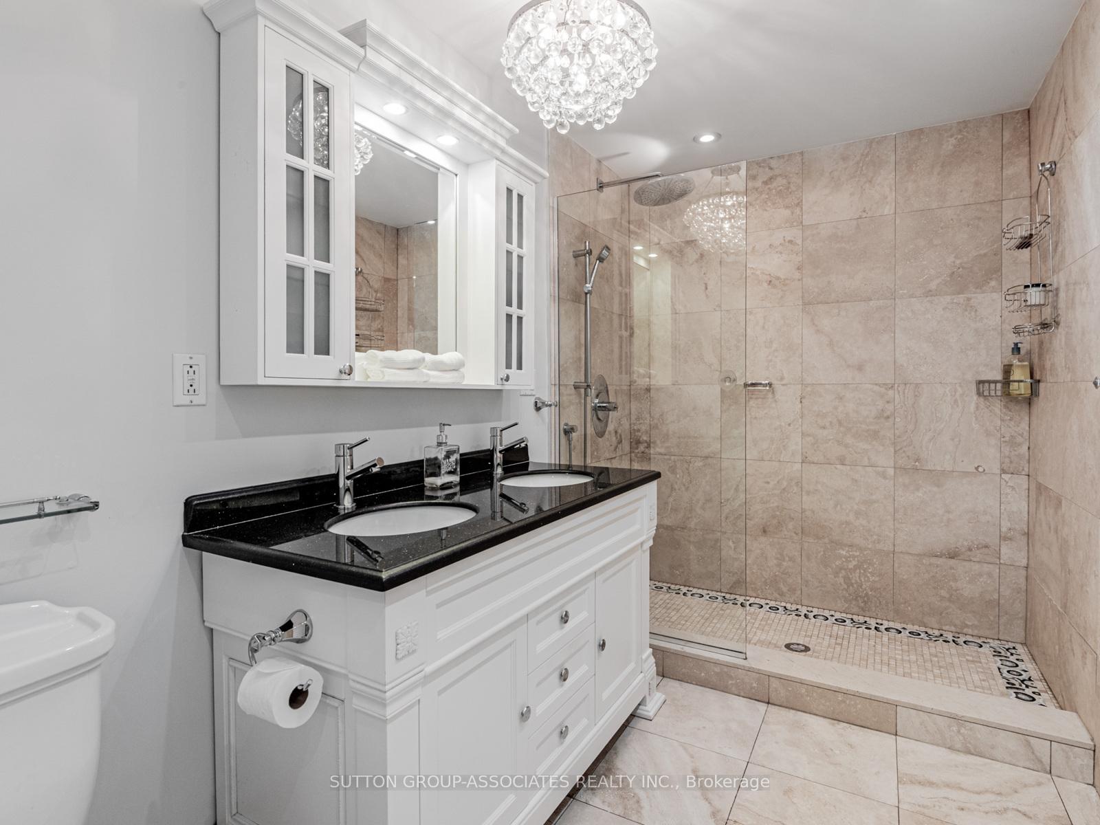 Photo 16 of 20 Glengrove Avenue E, Toronto, Lawrence Park South — HOMEH