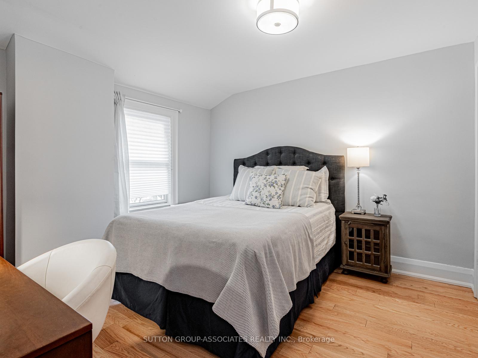 Photo 23 of 20 Glengrove Avenue E, Toronto, Lawrence Park South — HOMEH