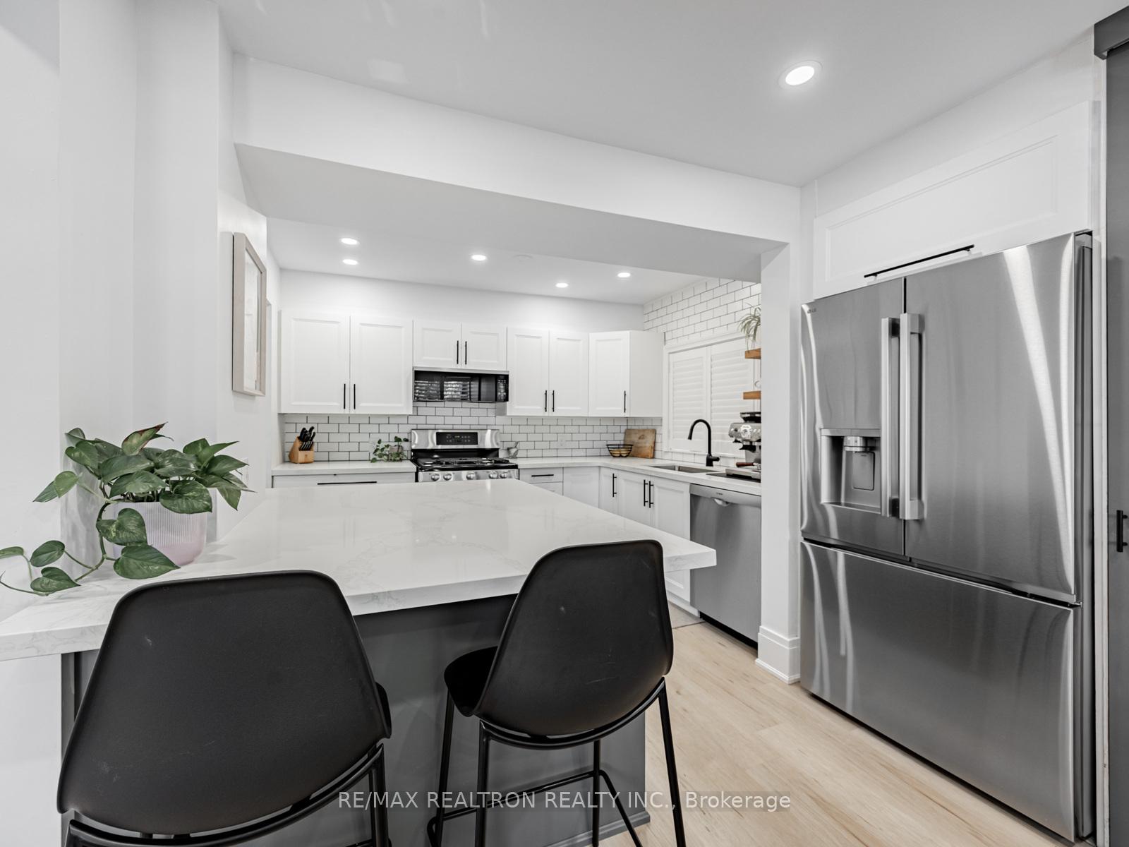 Photo 10 of 121 Barker Avenue, Toronto, Danforth Village-East York — HOMEH