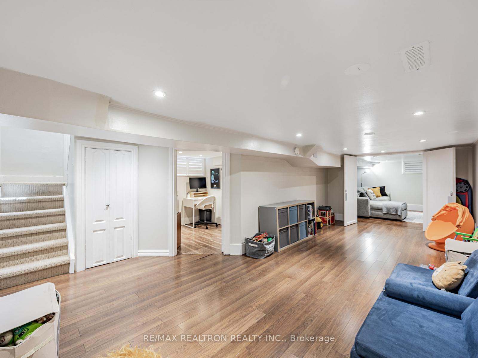 Photo 26 of 121 Barker Avenue, Toronto, Danforth Village-East York — HOMEH