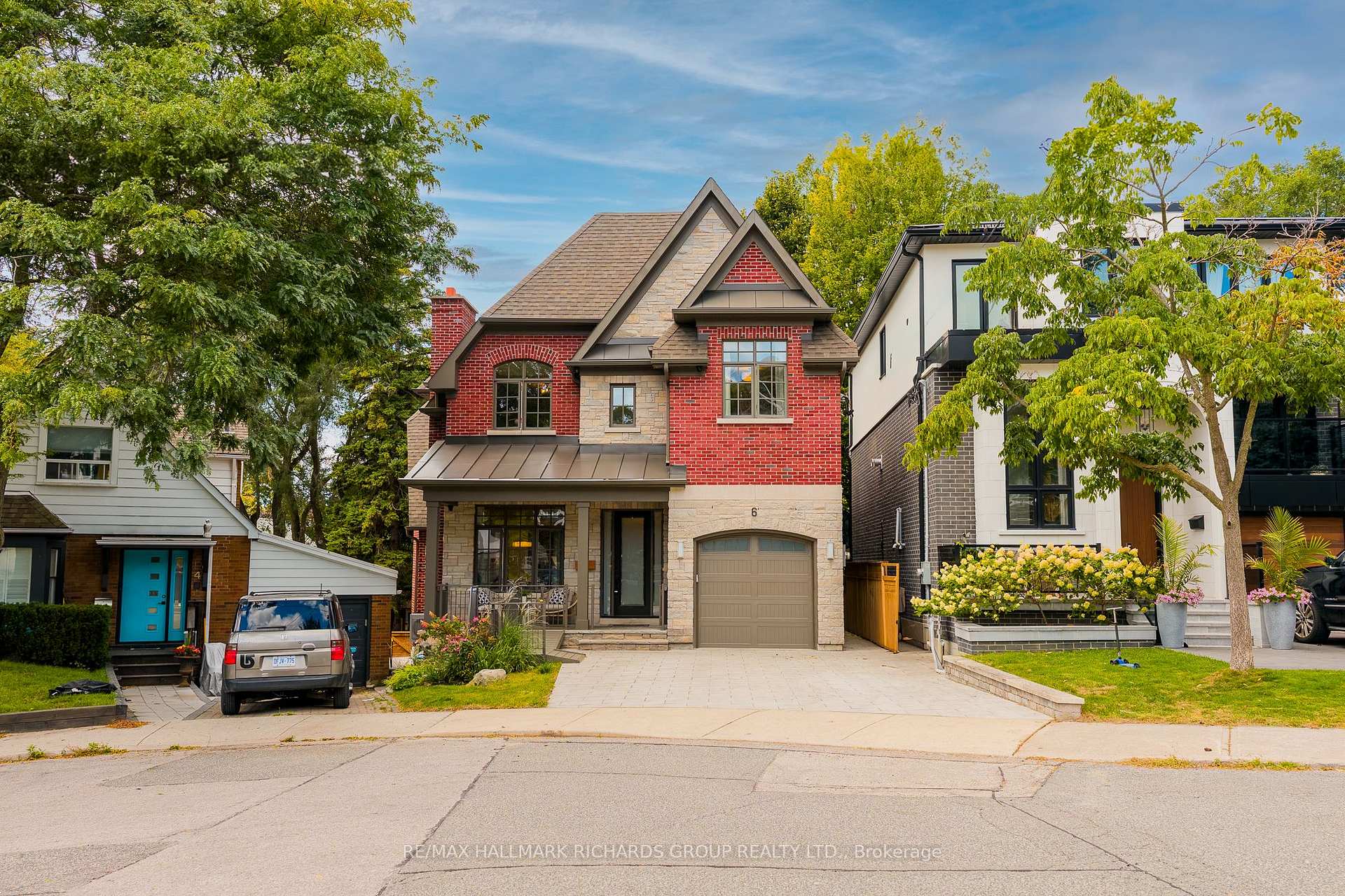 Photo 1 of 6 Leonard Circle, Toronto, The Beaches — HOMEH