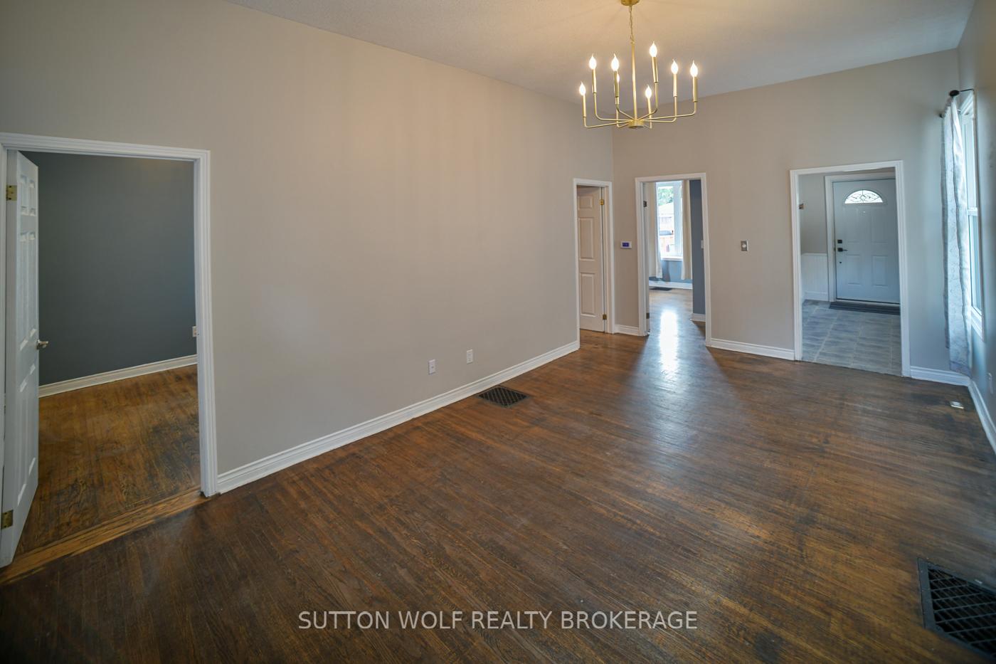 Photo 10 of 133 Oxford Street, Strathroy-Caradoc, NW — HOMEH