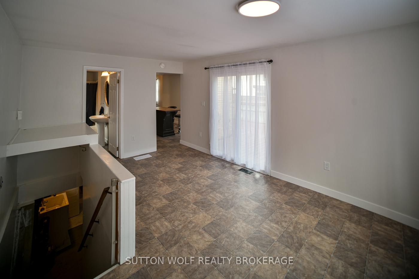 Photo 18 of 133 Oxford Street, Strathroy-Caradoc, NW — HOMEH