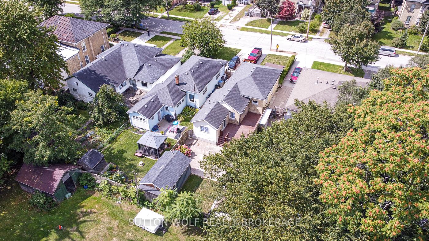Photo 31 of 133 Oxford Street, Strathroy-Caradoc, NW — HOMEH