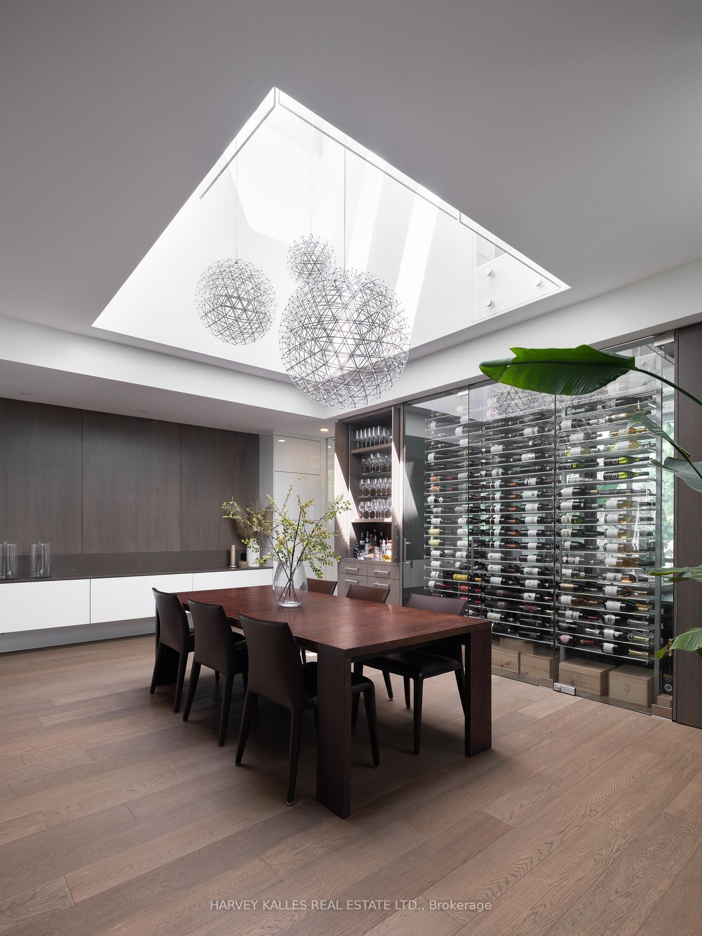 Photo 7 of 459 Fairlawn Avenue, Toronto, Bedford Park-Nortown — HOMEH