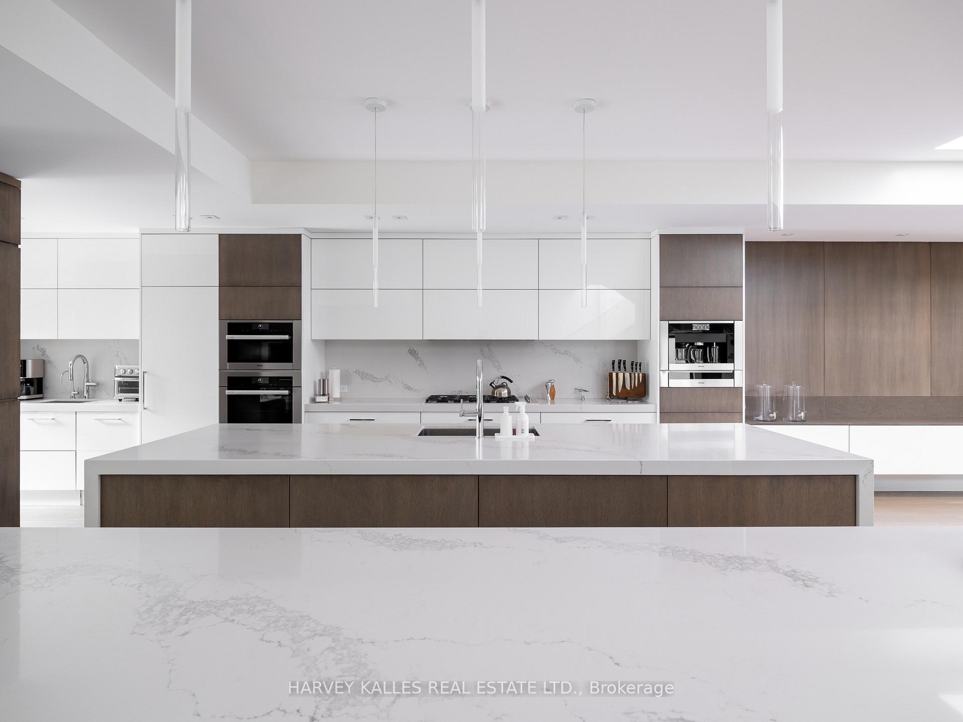 Photo 9 of 459 Fairlawn Avenue, Toronto, Bedford Park-Nortown — HOMEH