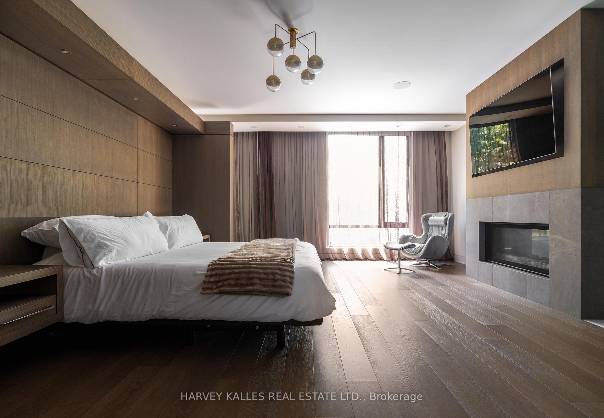 Photo 20 of 459 Fairlawn Avenue, Toronto, Bedford Park-Nortown — HOMEH