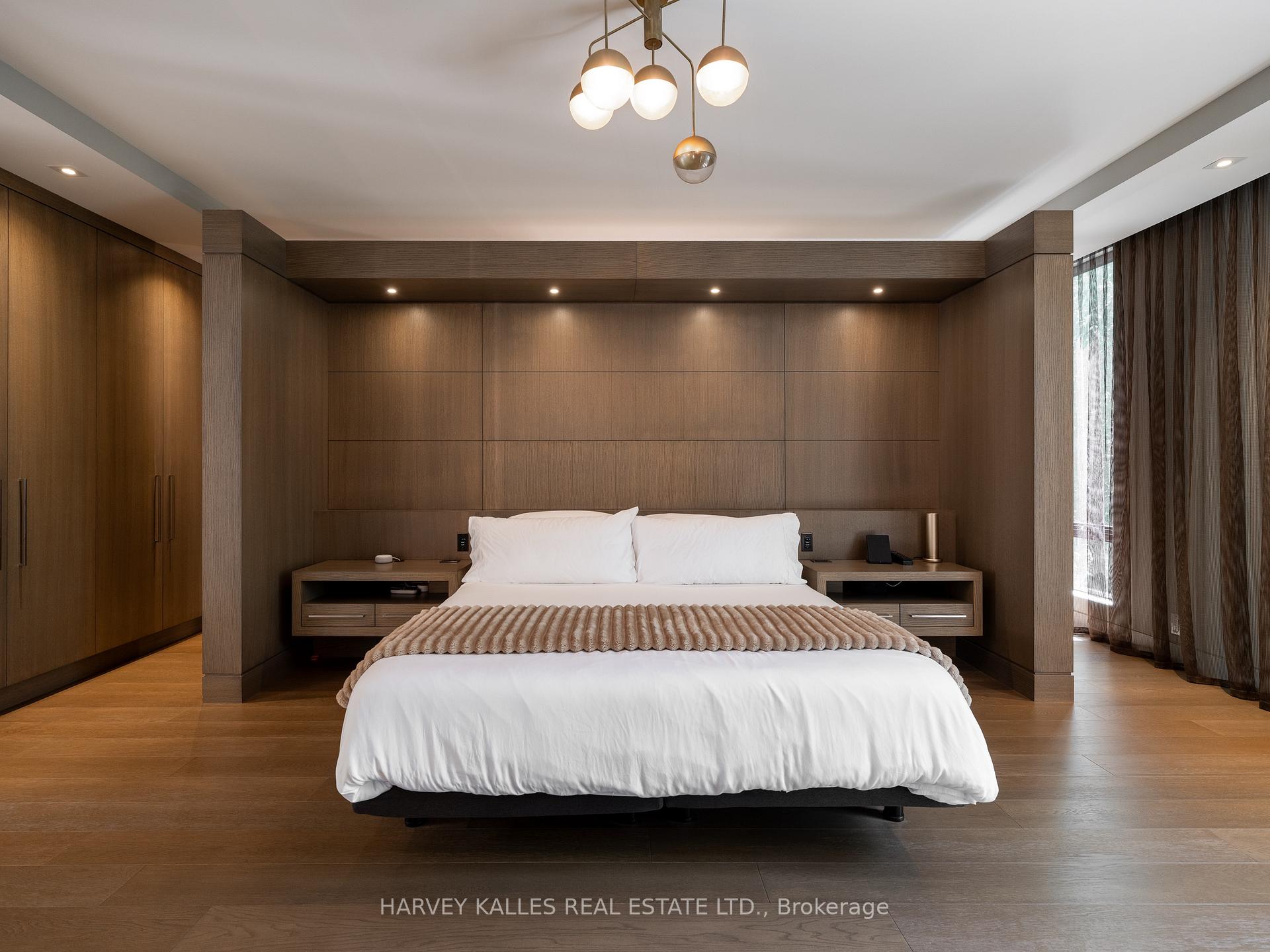 Photo 23 of 459 Fairlawn Avenue, Toronto, Bedford Park-Nortown — HOMEH
