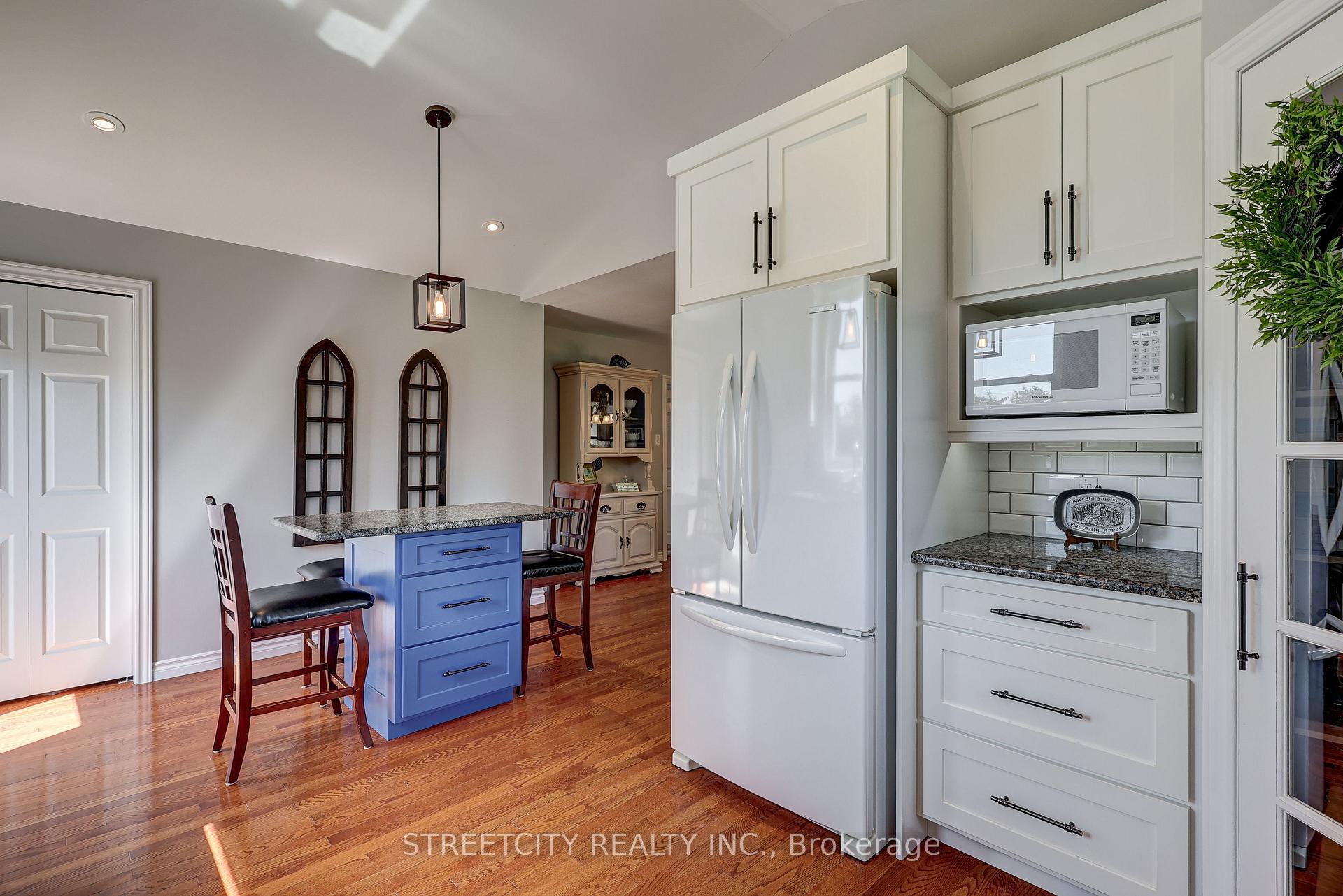 Photo 10 of 5231 Westchester Bourne, Thames Centre, Rural Thames Centre — HOMEH