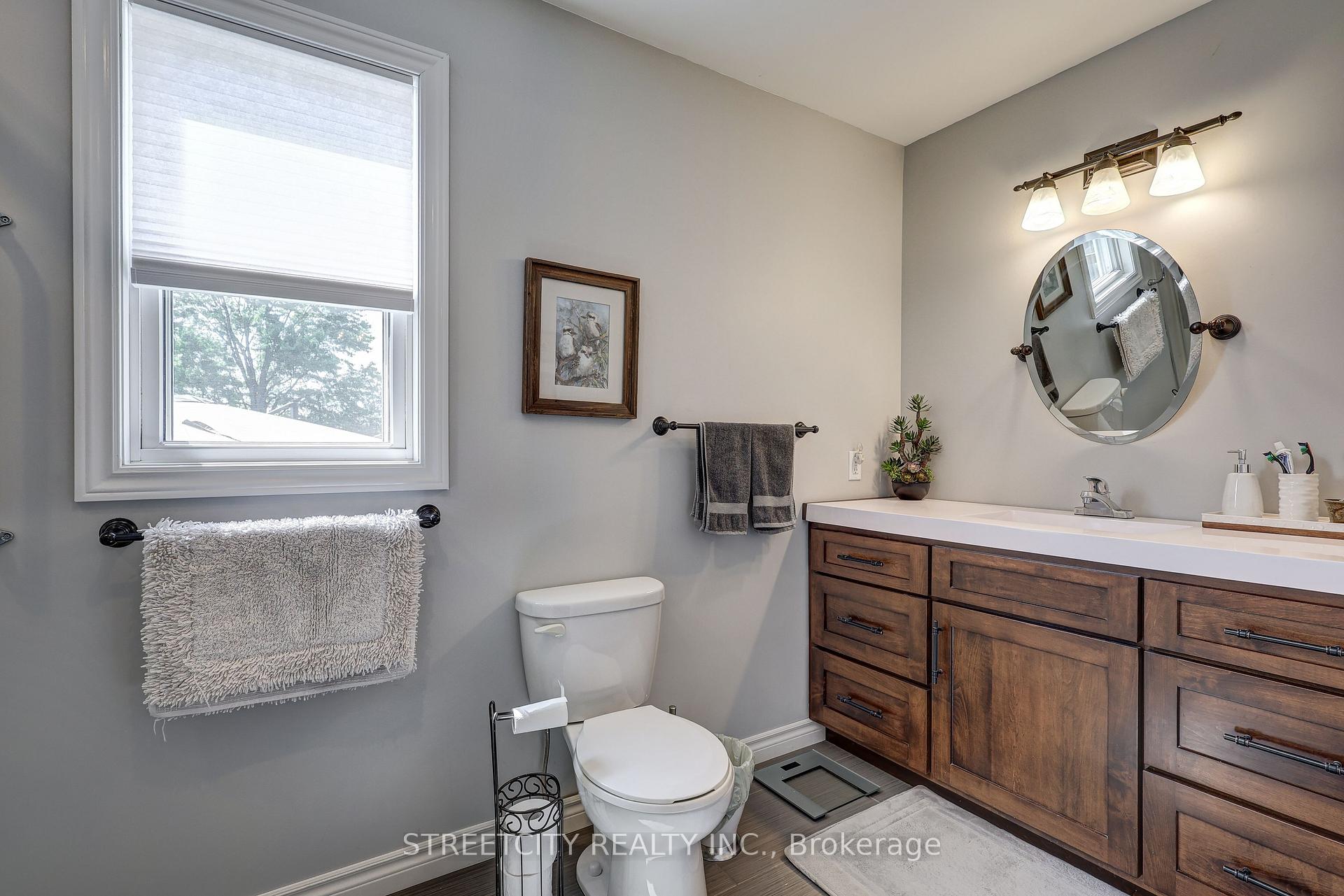 Photo 19 of 5231 Westchester Bourne, Thames Centre, Rural Thames Centre — HOMEH