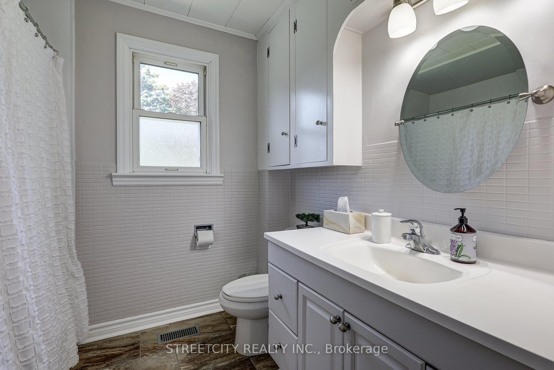 Photo 22 of 5231 Westchester Bourne, Thames Centre, Rural Thames Centre — HOMEH