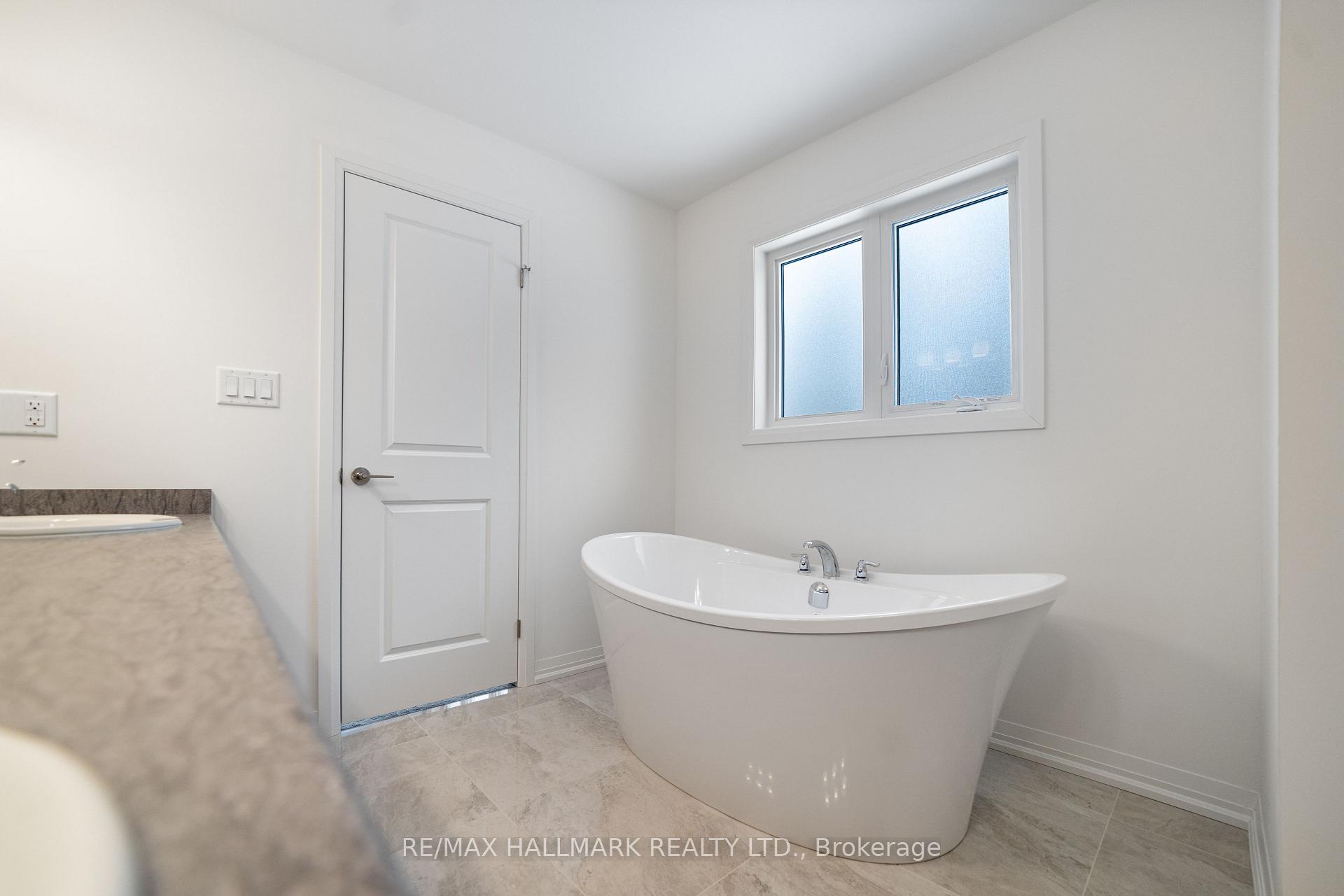 Photo 26 of 31 Willson (Upper) Drive, Thorold, Hurricane/Merrittville — HOMEH