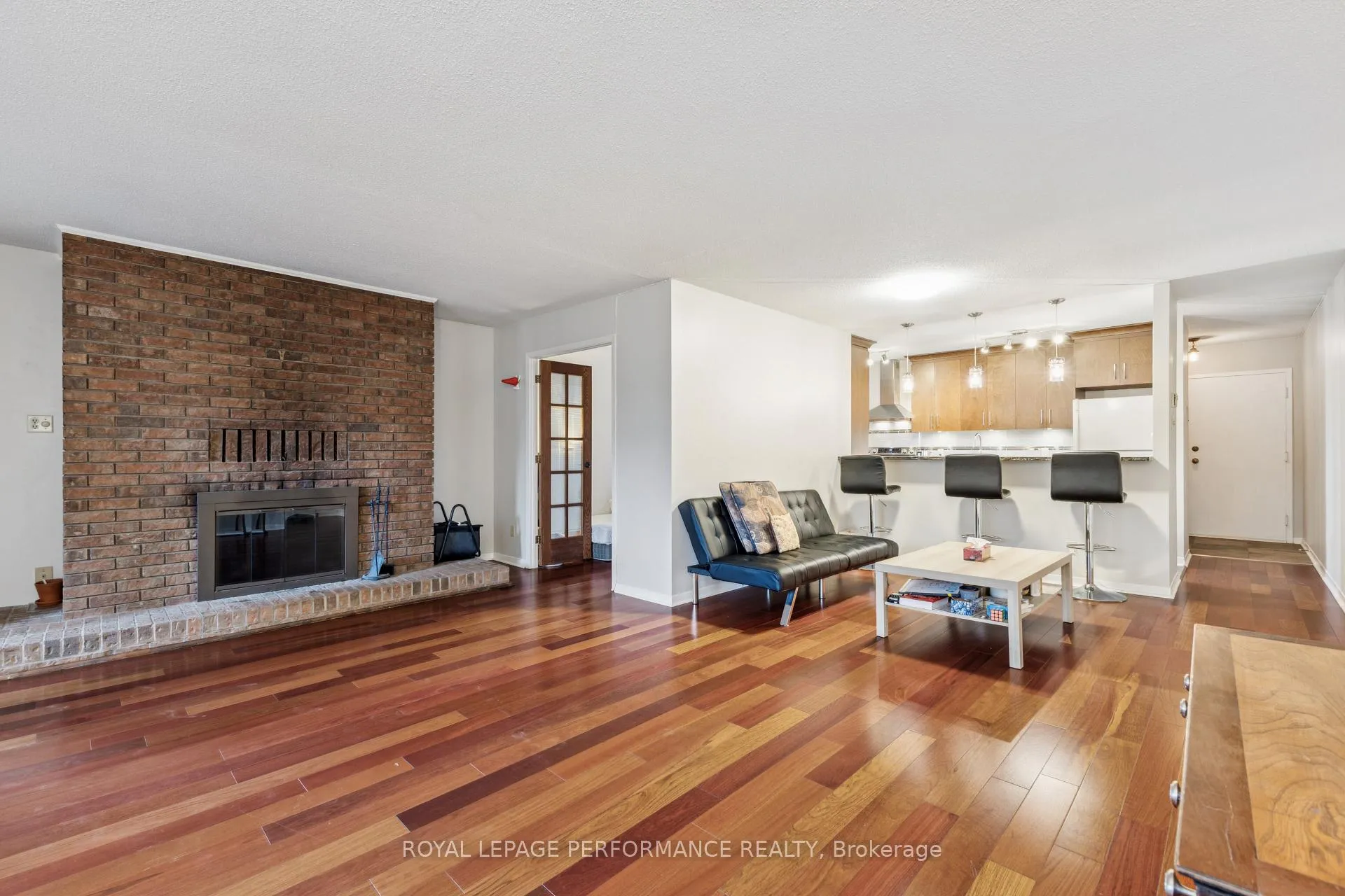 Photo 4 of Unit 4, 71 Sweetland Avenue, Ottawa, Sandy Hill — HOMEH
