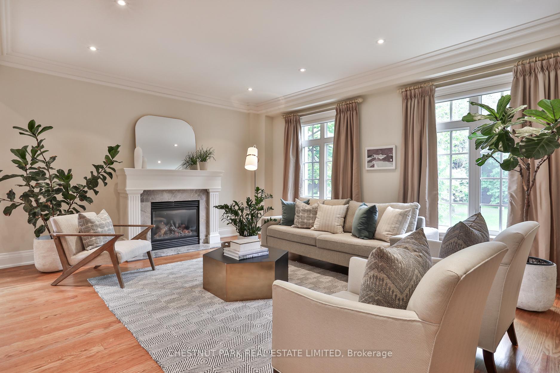 Photo 3 of 75 Boulton Drive, Toronto, Casa Loma — HOMEH