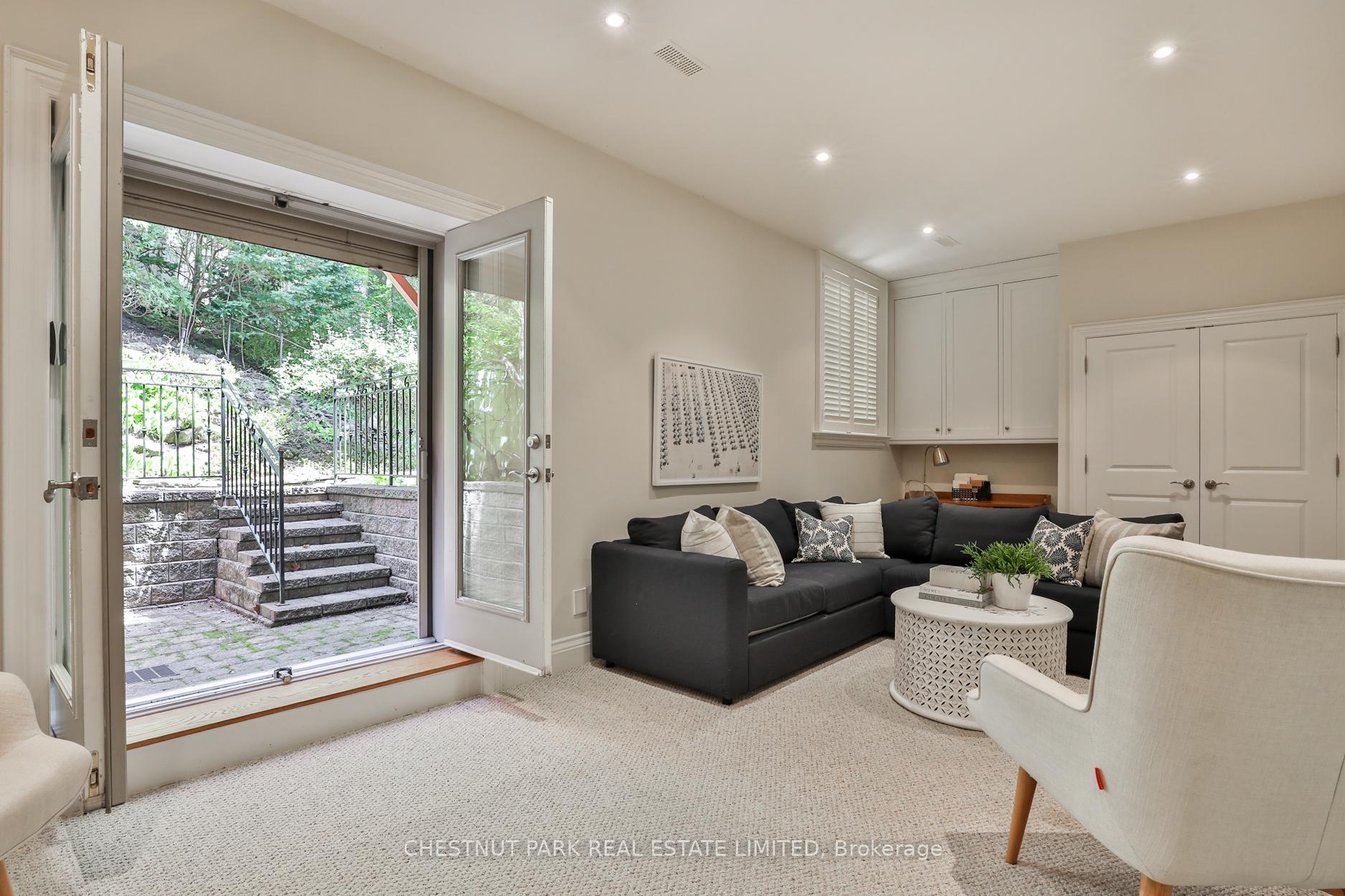 Photo 33 of 75 Boulton Drive, Toronto, Casa Loma — HOMEH