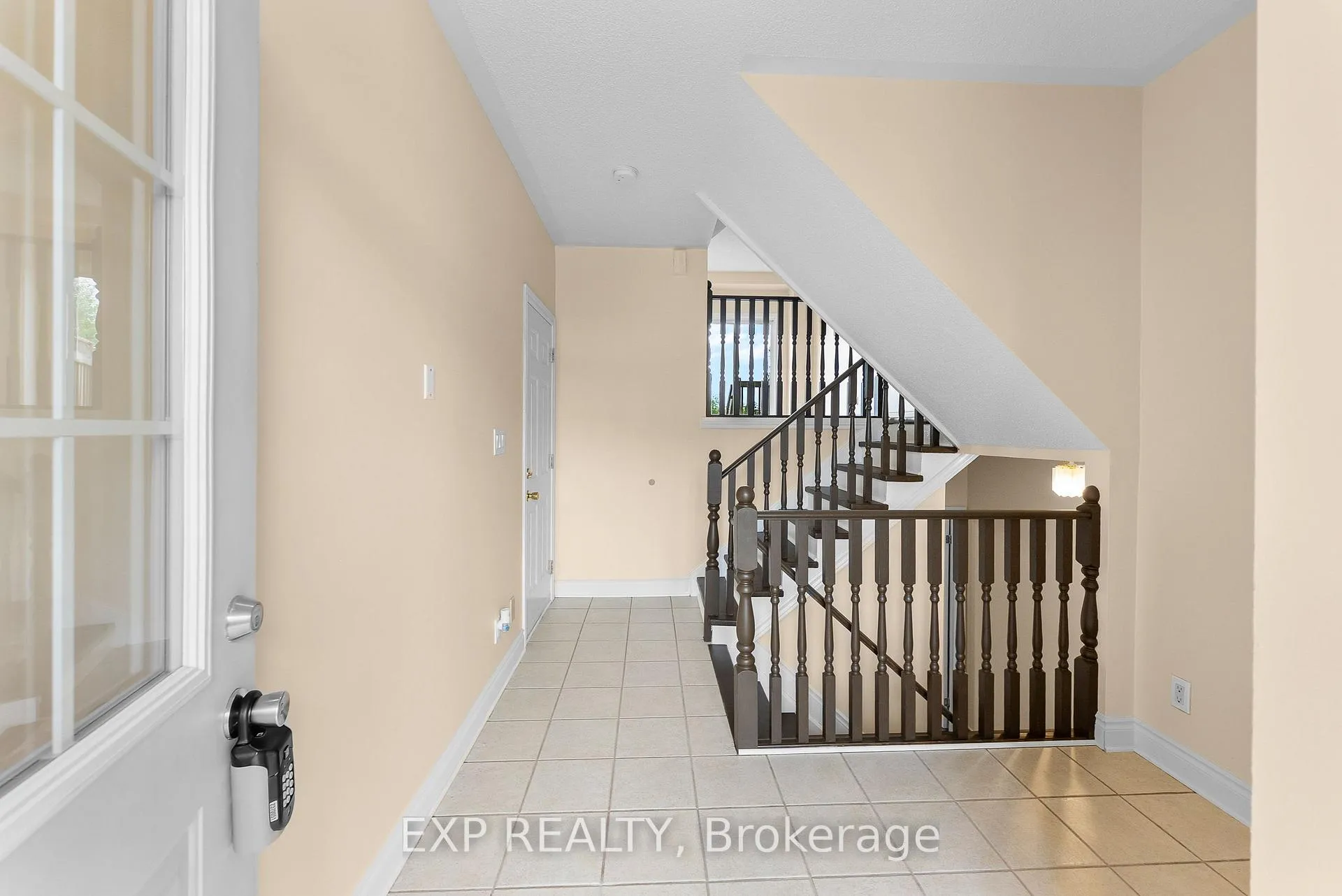 Photo 9 of 38 Natalie Court, Thorold, Confederation Heights — HOMEH