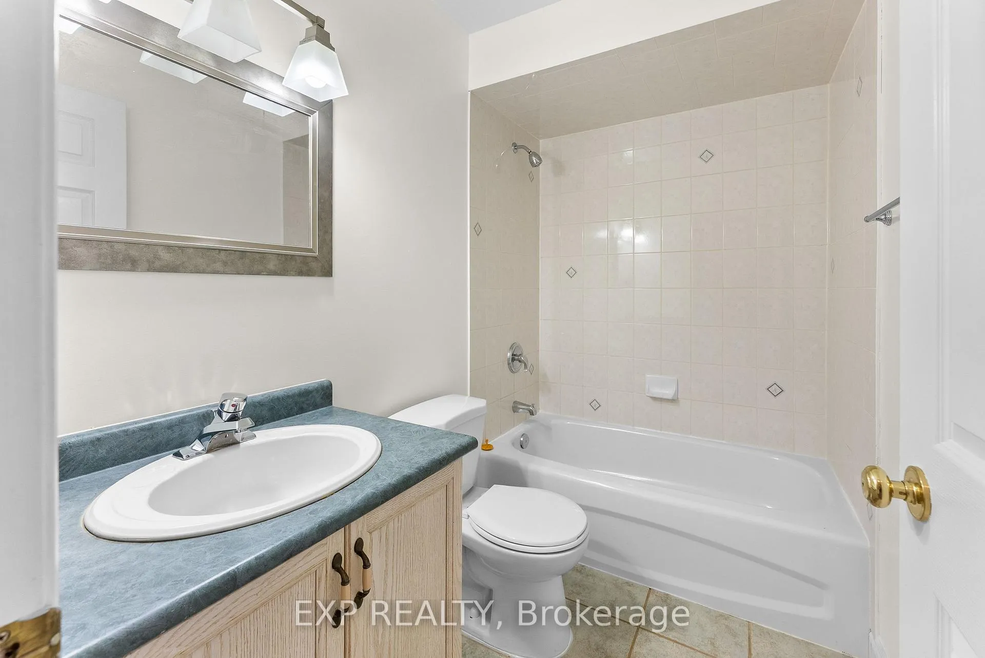 Photo 14 of 38 Natalie Court, Thorold, Confederation Heights — HOMEH
