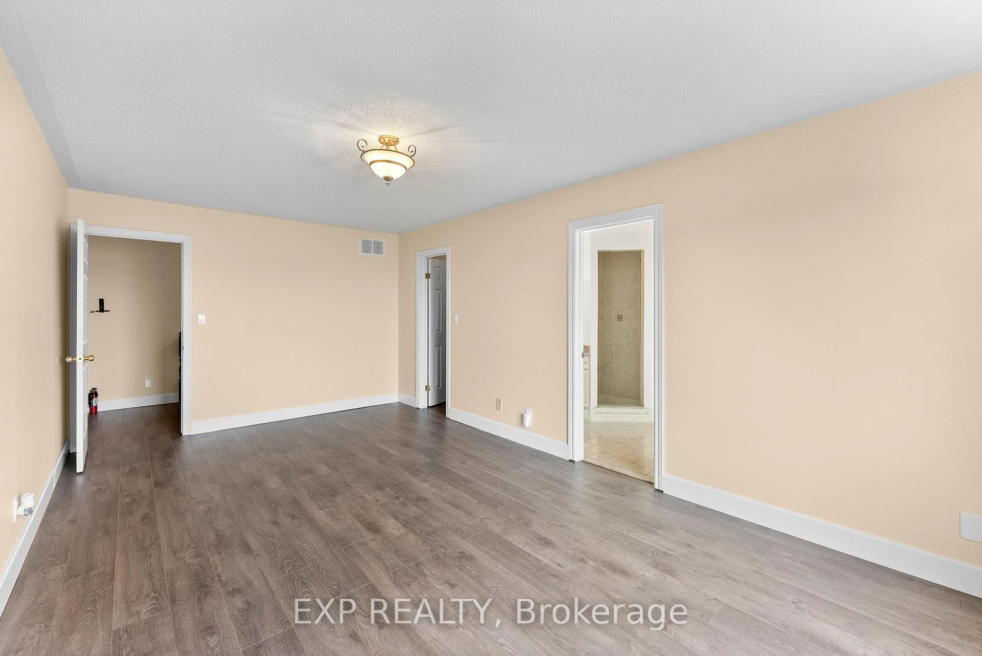 Photo 18 of 38 Natalie Court, Thorold, Confederation Heights — HOMEH