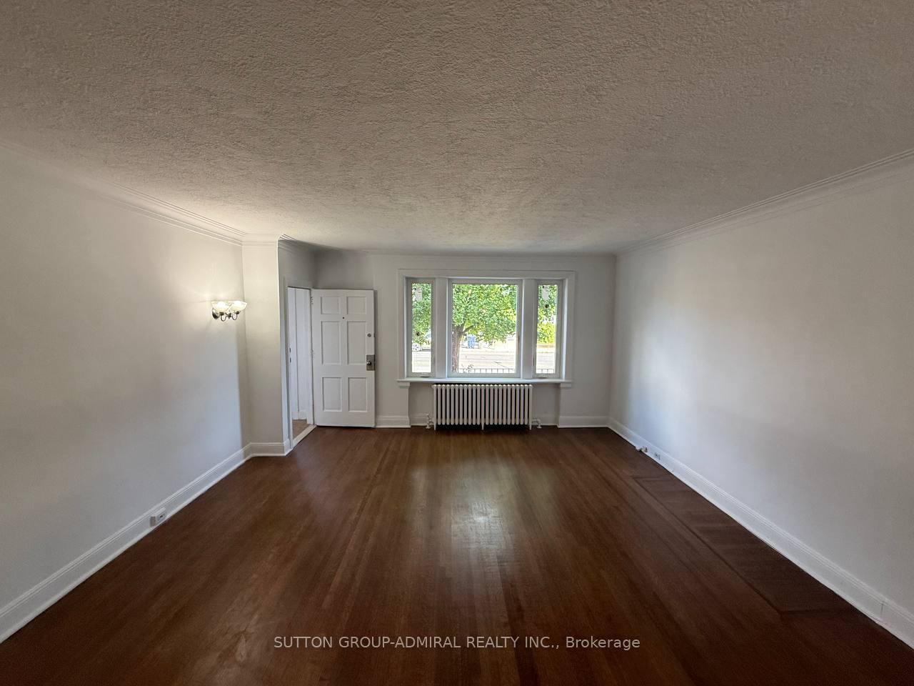 Photo 3 of Unit main floor, 976 Avenue Rd, Toronto, Yonge-Eglinton — HOMEH