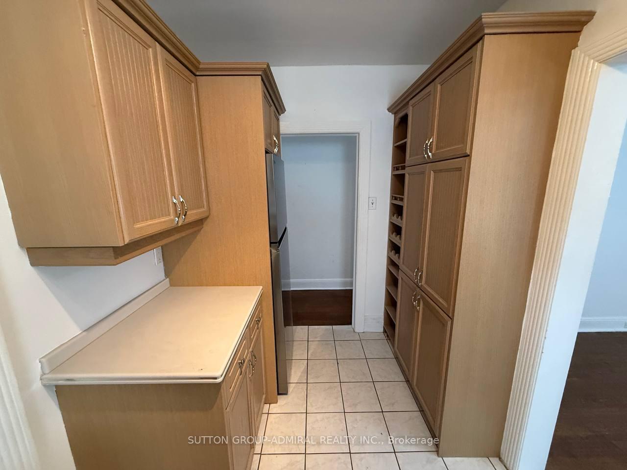 Photo 10 of Unit main floor, 976 Avenue Rd, Toronto, Yonge-Eglinton — HOMEH