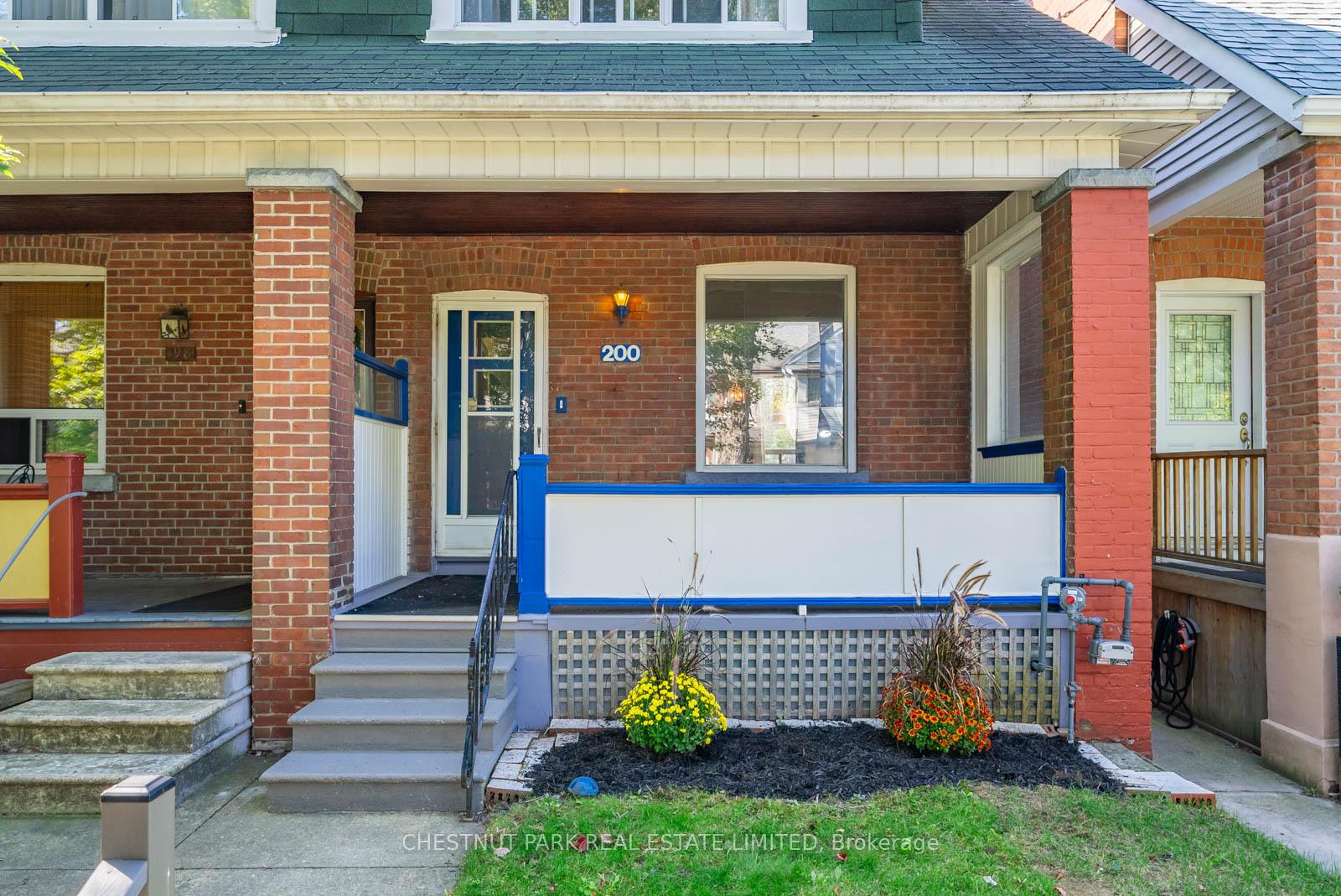 Photo 2 of 200 Gillard Avenue, Toronto, Greenwood-Coxwell — HOMEH