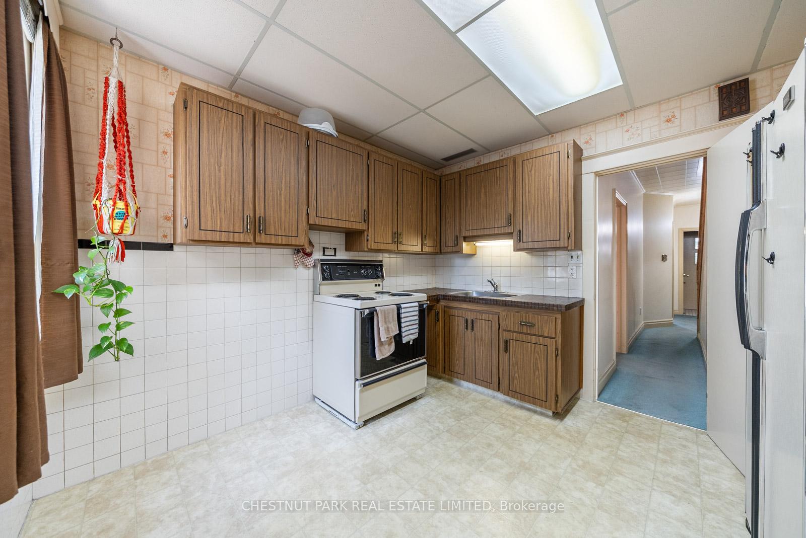 Photo 16 of 200 Gillard Avenue, Toronto, Greenwood-Coxwell — HOMEH