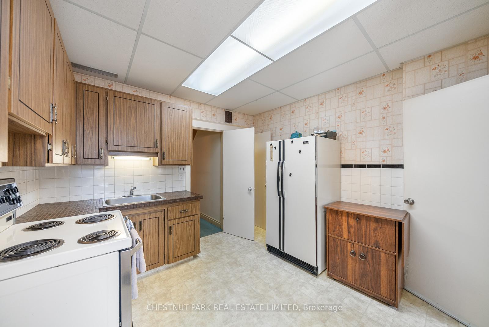 Photo 18 of 200 Gillard Avenue, Toronto, Greenwood-Coxwell — HOMEH
