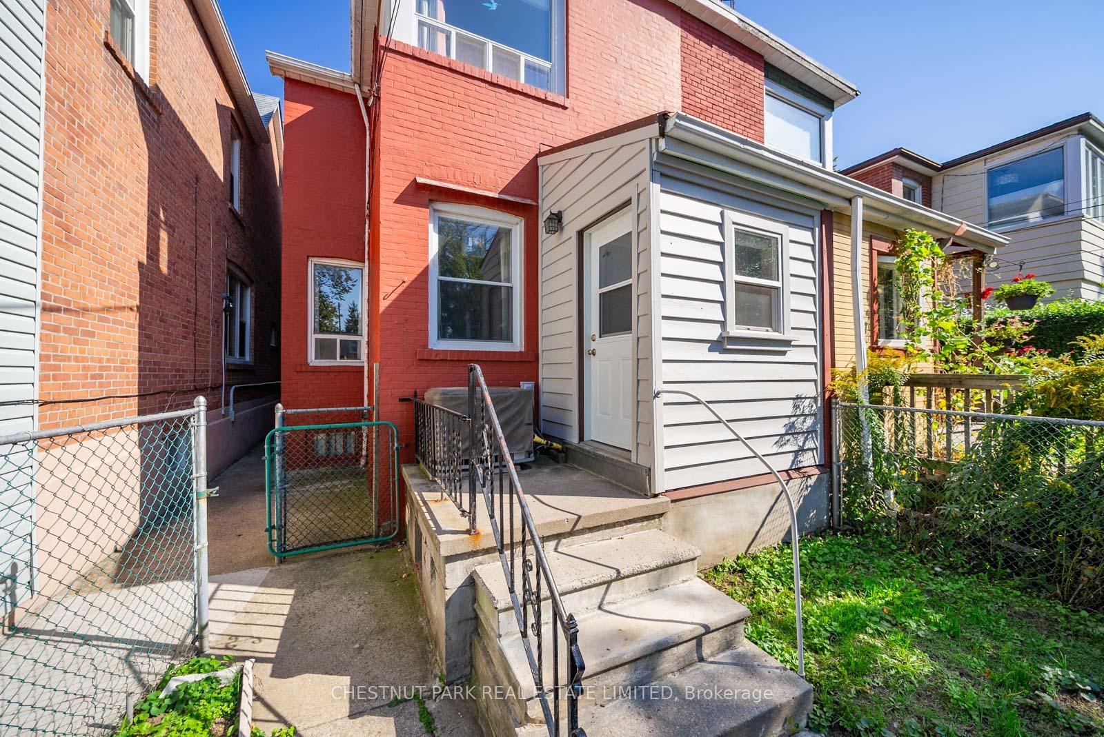 Photo 33 of 200 Gillard Avenue, Toronto, Greenwood-Coxwell — HOMEH