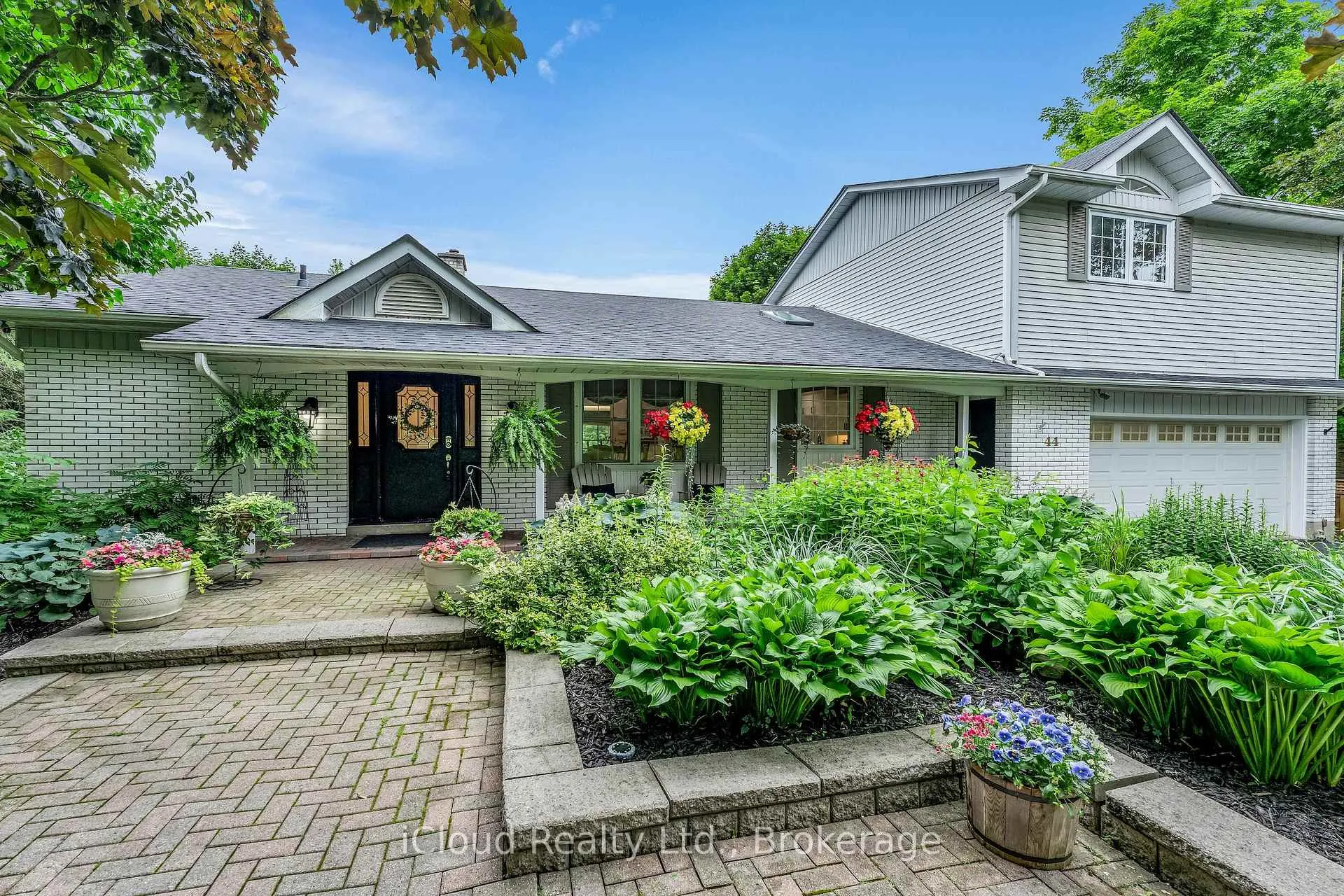 Photo 5 of 44 Rodcliff Road, New Tecumseth, Rural New Tecumseth — HOMEH