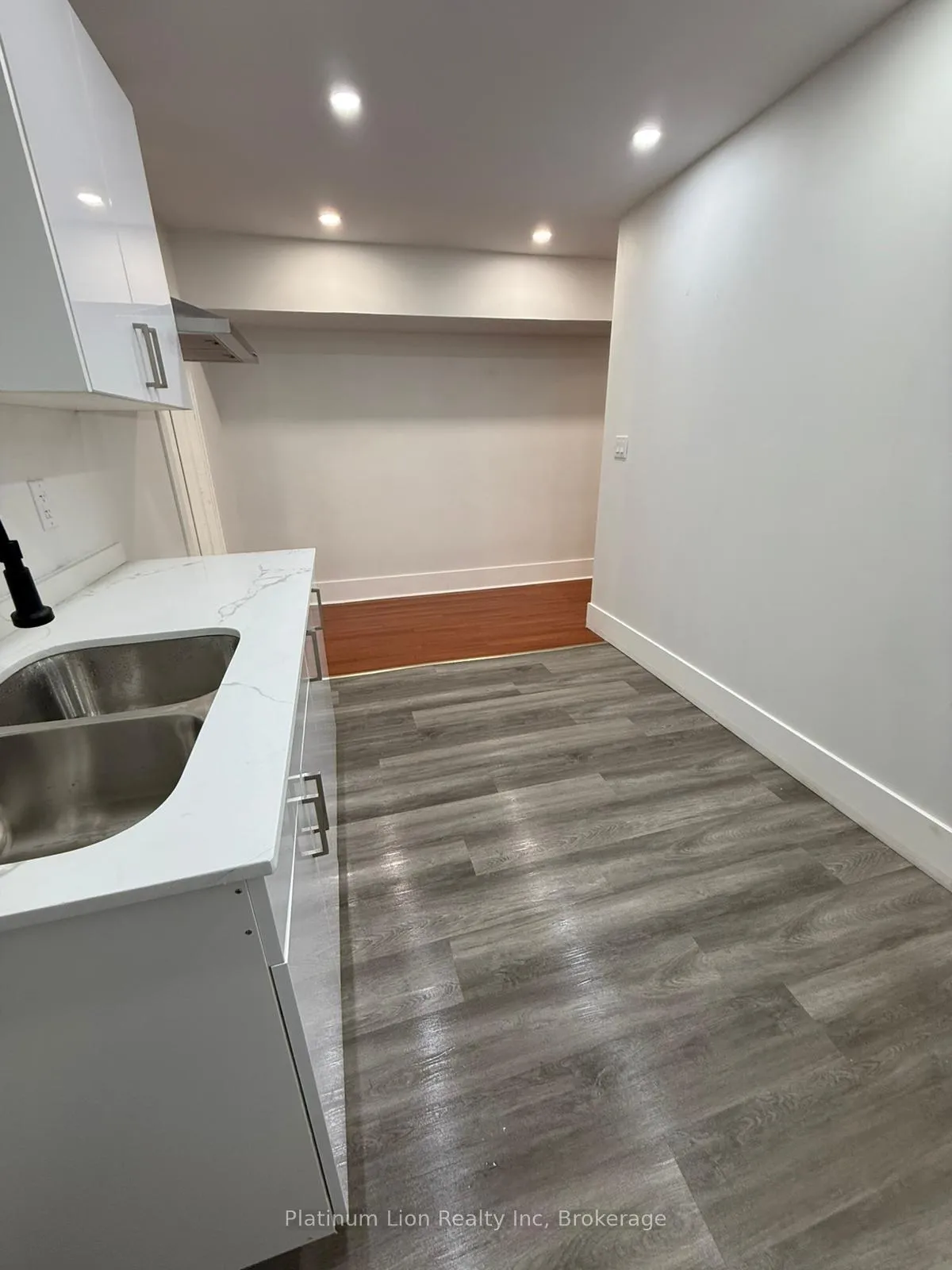 Photo 8 of Unit 69, 69 Hellems Avenue, Welland, Welland Downtown — HOMEH