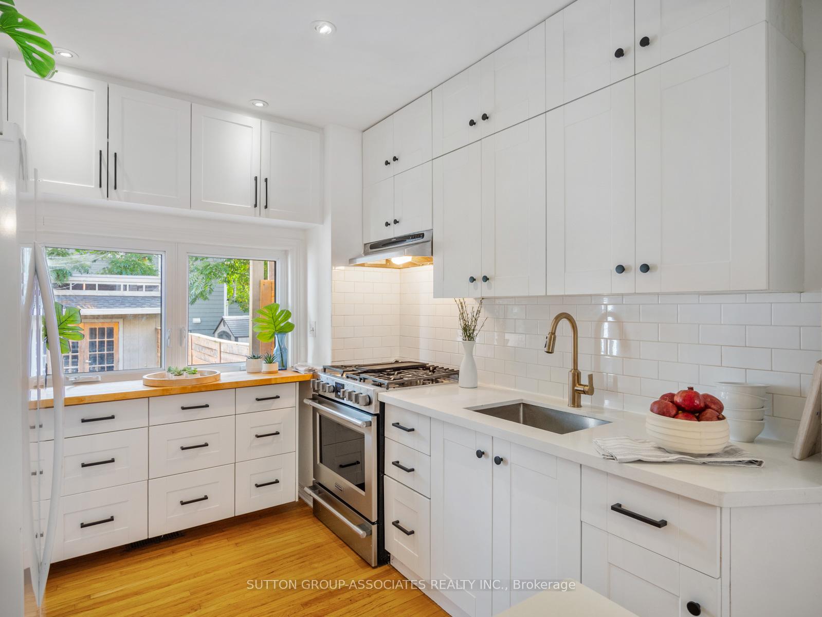 Photo 9 of 35 Roseheath Avenue, Toronto, Woodbine Corridor — HOMEH