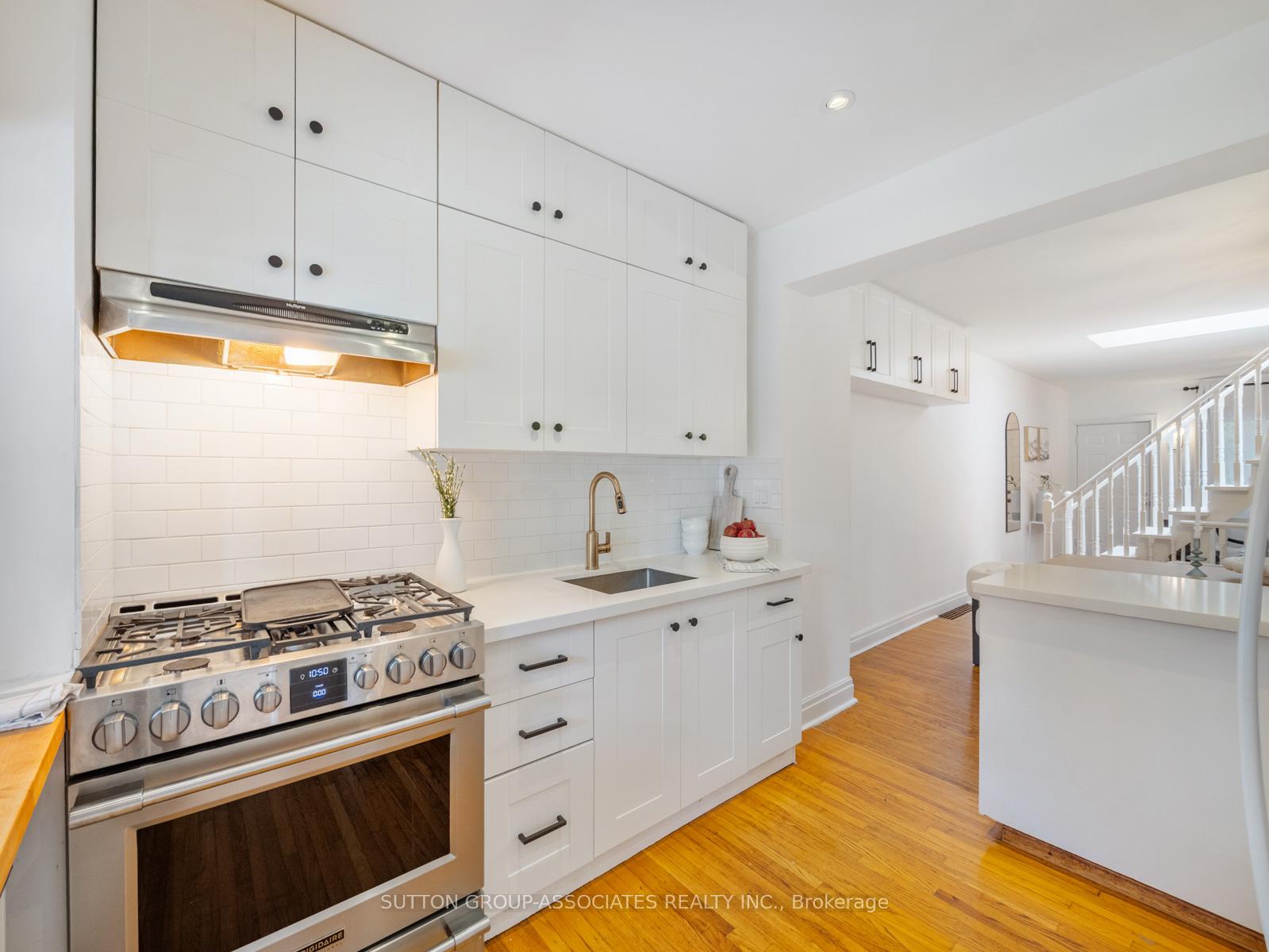 Photo 11 of 35 Roseheath Avenue, Toronto, Woodbine Corridor — HOMEH