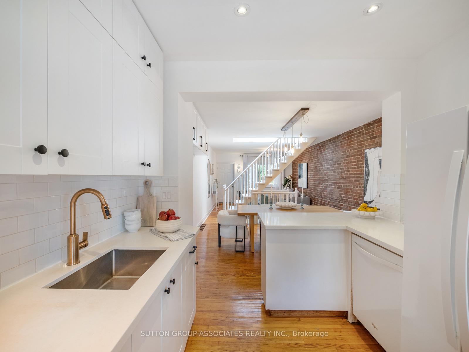 Photo 12 of 35 Roseheath Avenue, Toronto, Woodbine Corridor — HOMEH