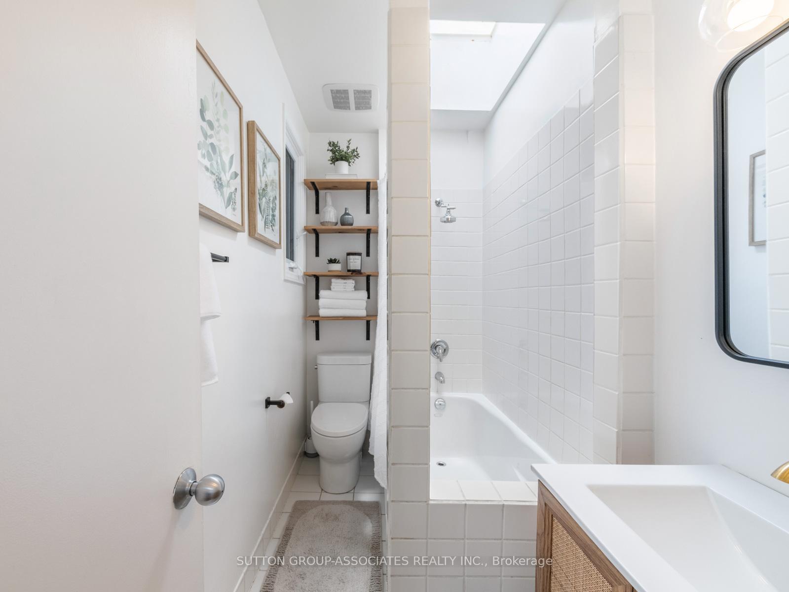 Photo 16 of 35 Roseheath Avenue, Toronto, Woodbine Corridor — HOMEH