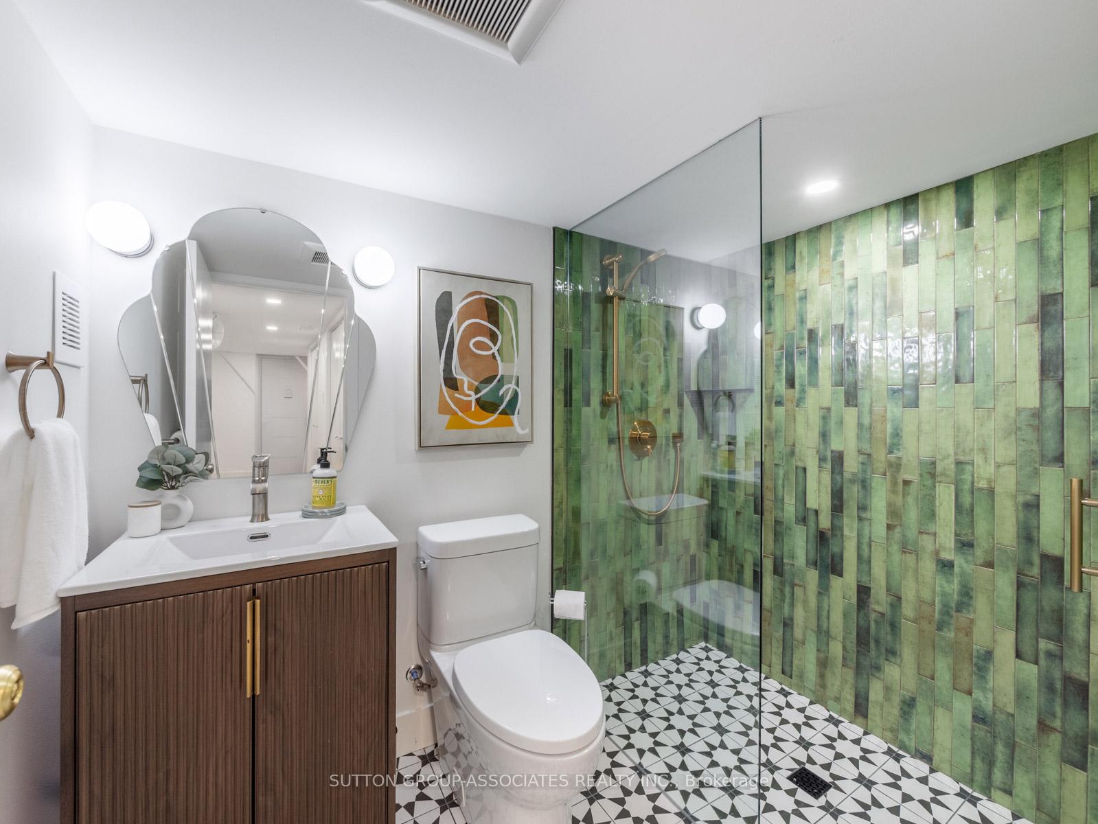 Photo 26 of 35 Roseheath Avenue, Toronto, Woodbine Corridor — HOMEH