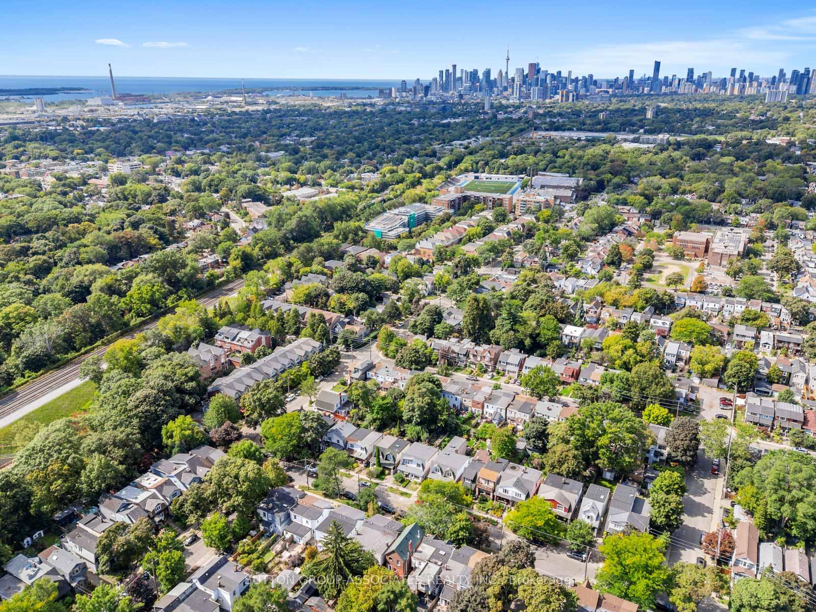 Photo 44 of 35 Roseheath Avenue, Toronto, Woodbine Corridor — HOMEH