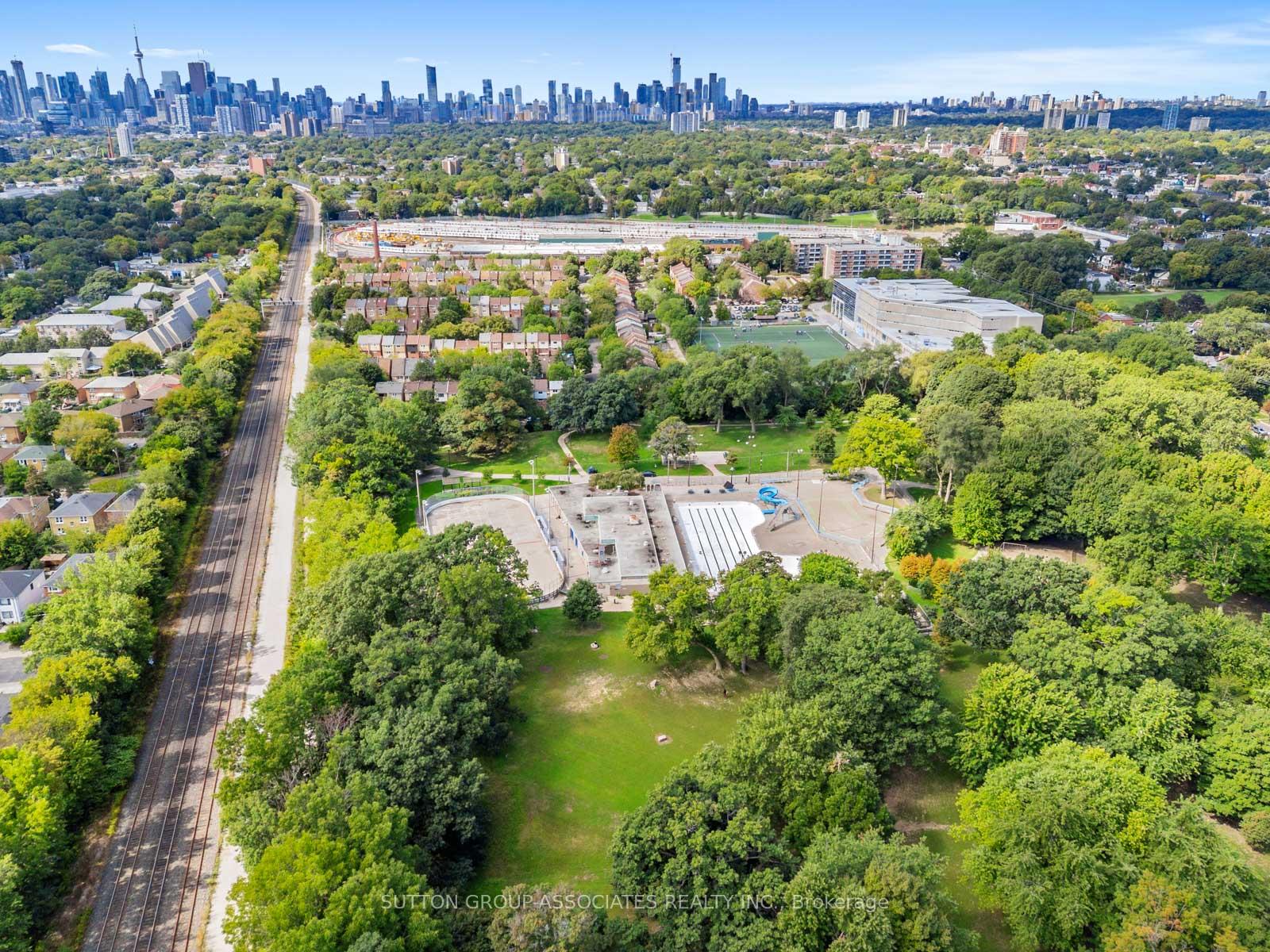 Photo 47 of 35 Roseheath Avenue, Toronto, Woodbine Corridor — HOMEH
