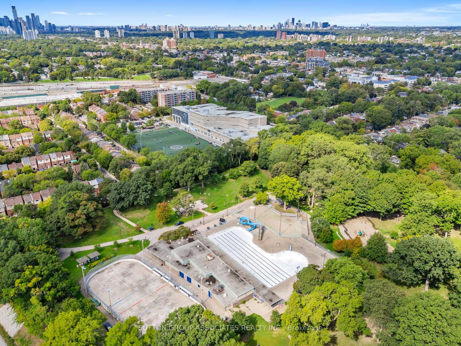 Photo 48 of 35 Roseheath Avenue, Toronto, Woodbine Corridor — HOMEH