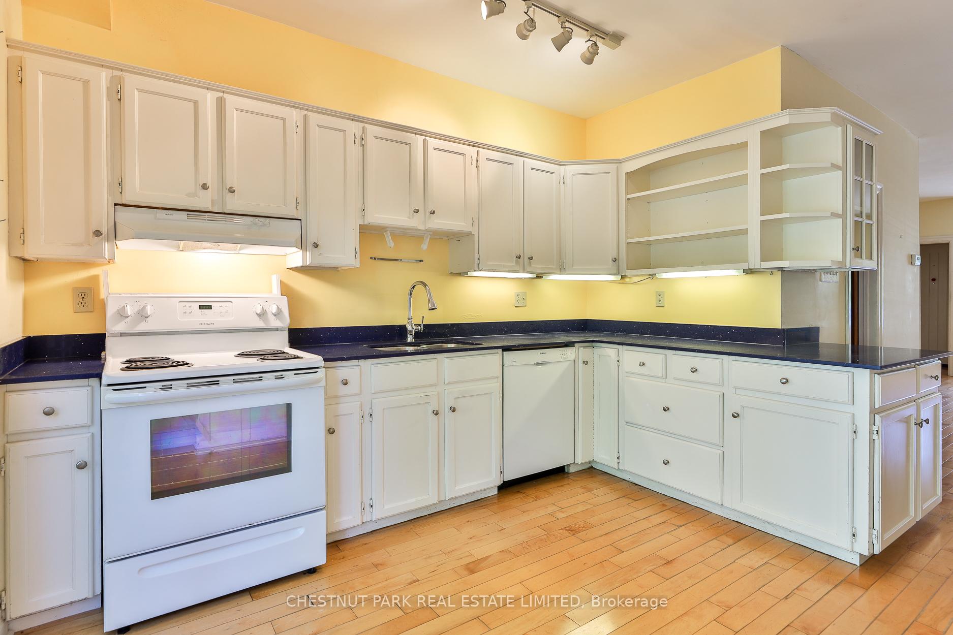 Photo 16 of 52 Craighurst Avenue, Toronto, Lawrence Park South — HOMEH