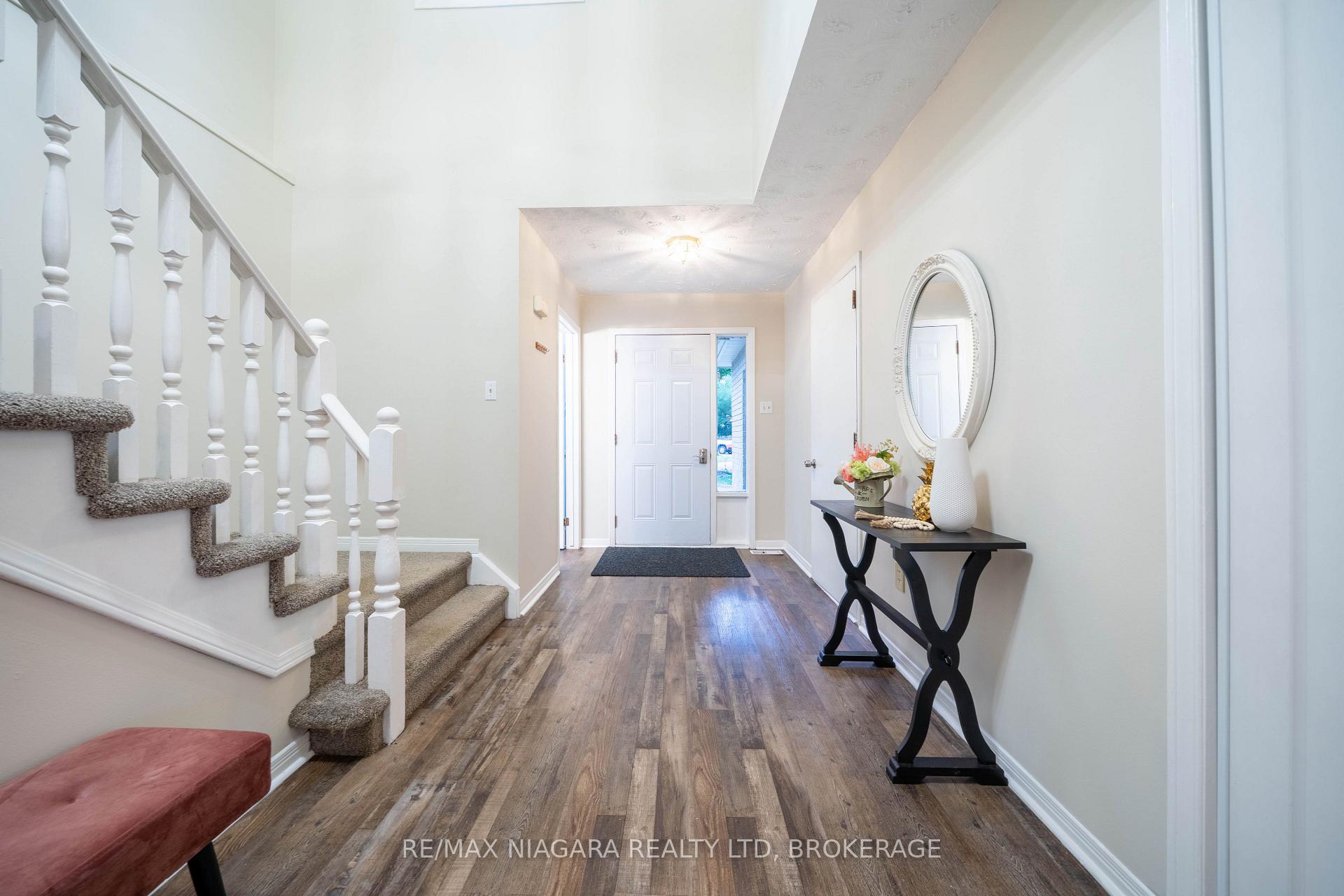 Photo 9 of 36 Baxter Crescent, Thorold, Confederation Heights — HOMEH