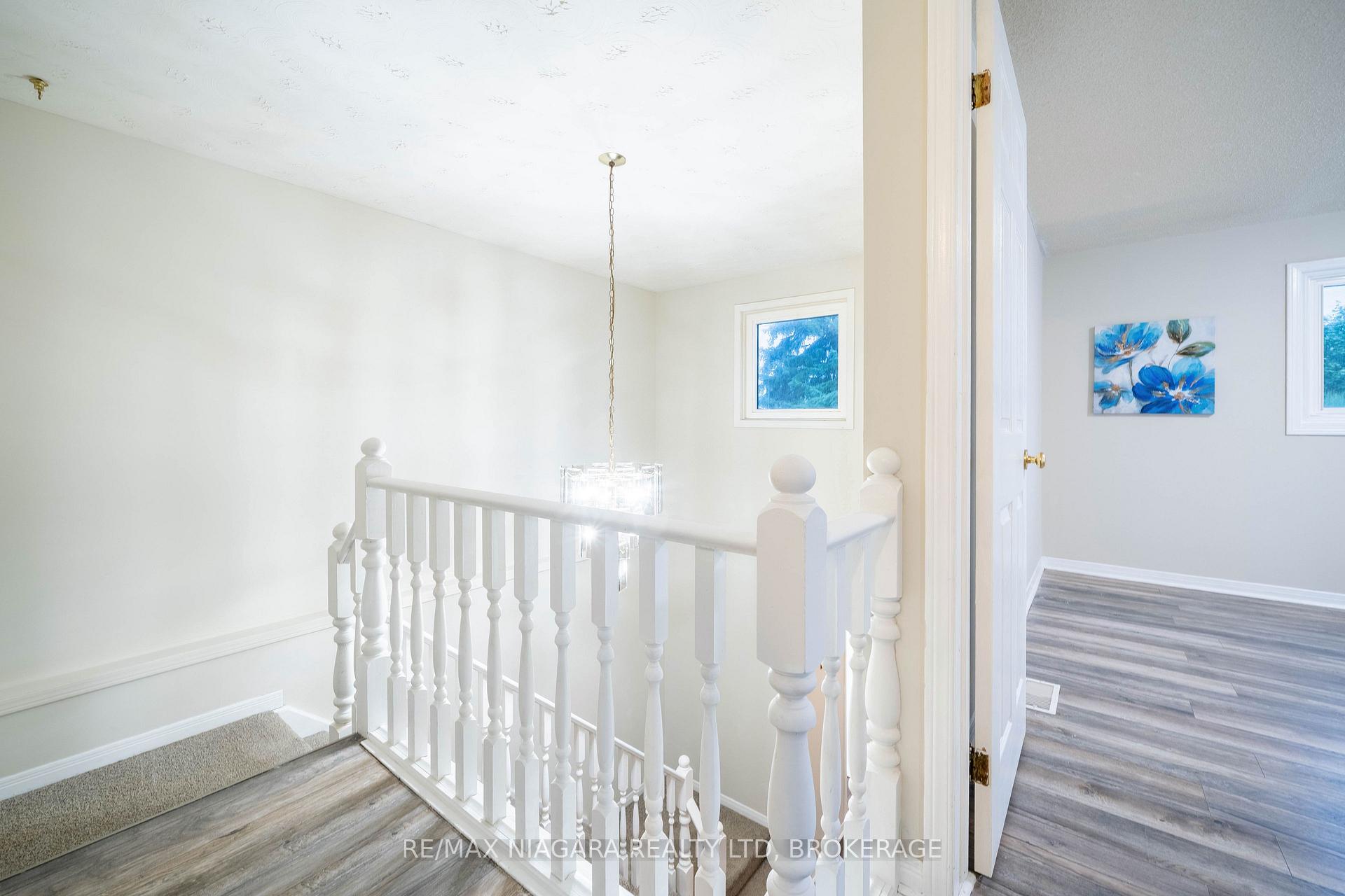 Photo 35 of 36 Baxter Crescent, Thorold, Confederation Heights — HOMEH