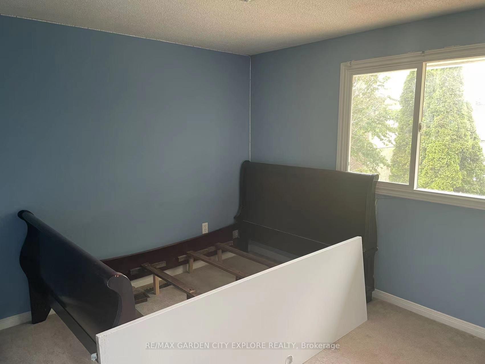 Photo 5 of 20 Naples Court, Thorold, Confederation Heights — HOMEH