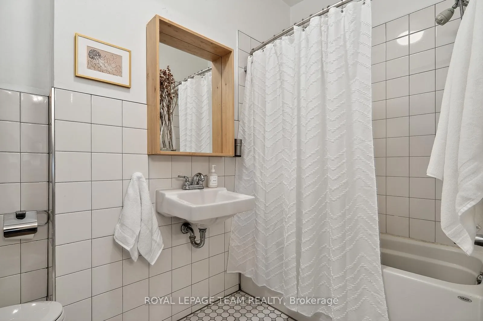 Photo 12 of 324 Osgoode Street, Ottawa, Sandy Hill — HOMEH